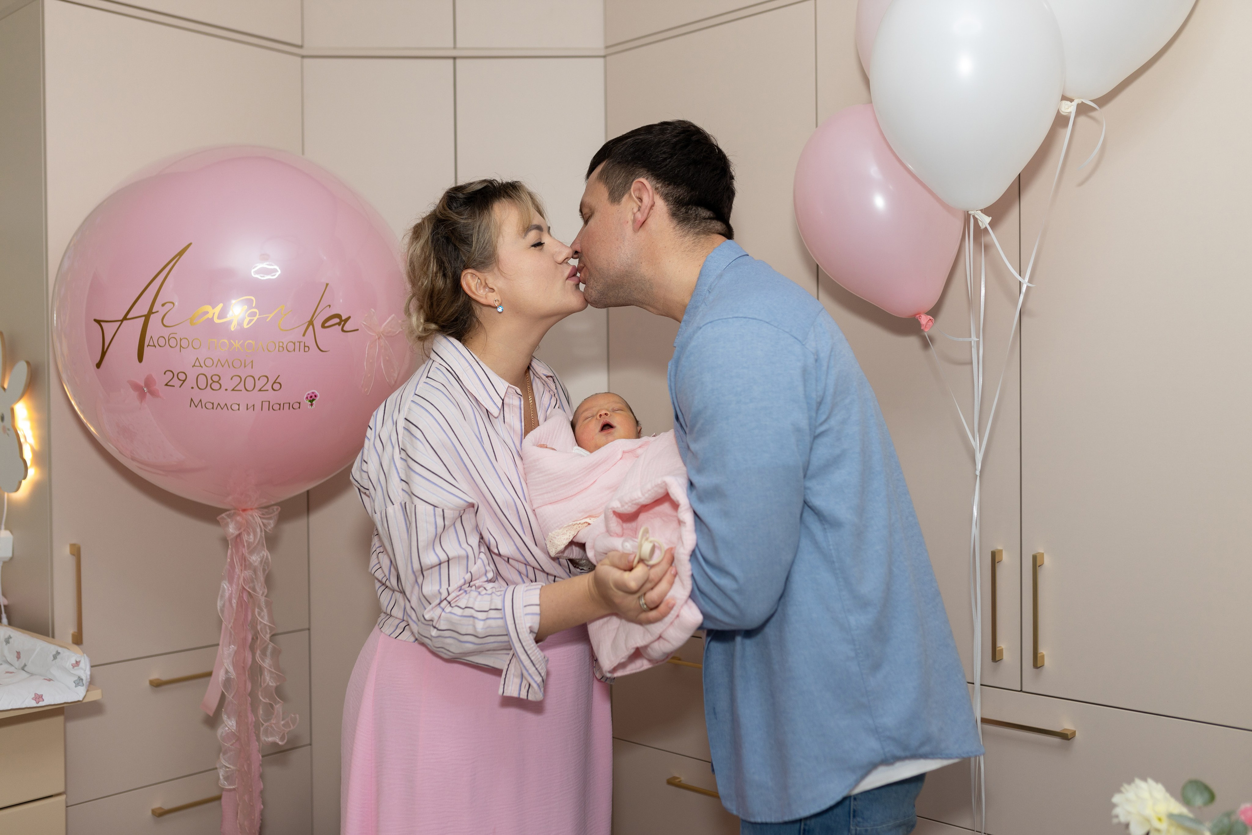 Выписка из роддома. Фотограф в Железнодорожном и Балашихе