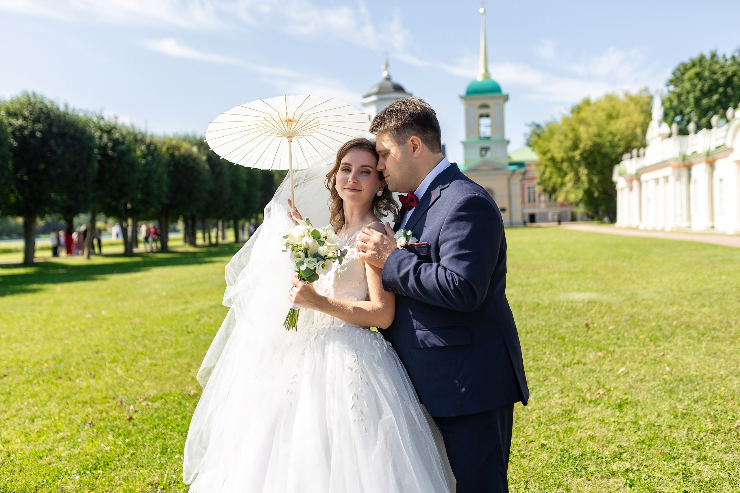 Свадебная фотосессия в парке Кусково. Фотограф в Железнодорожном и Балашихе