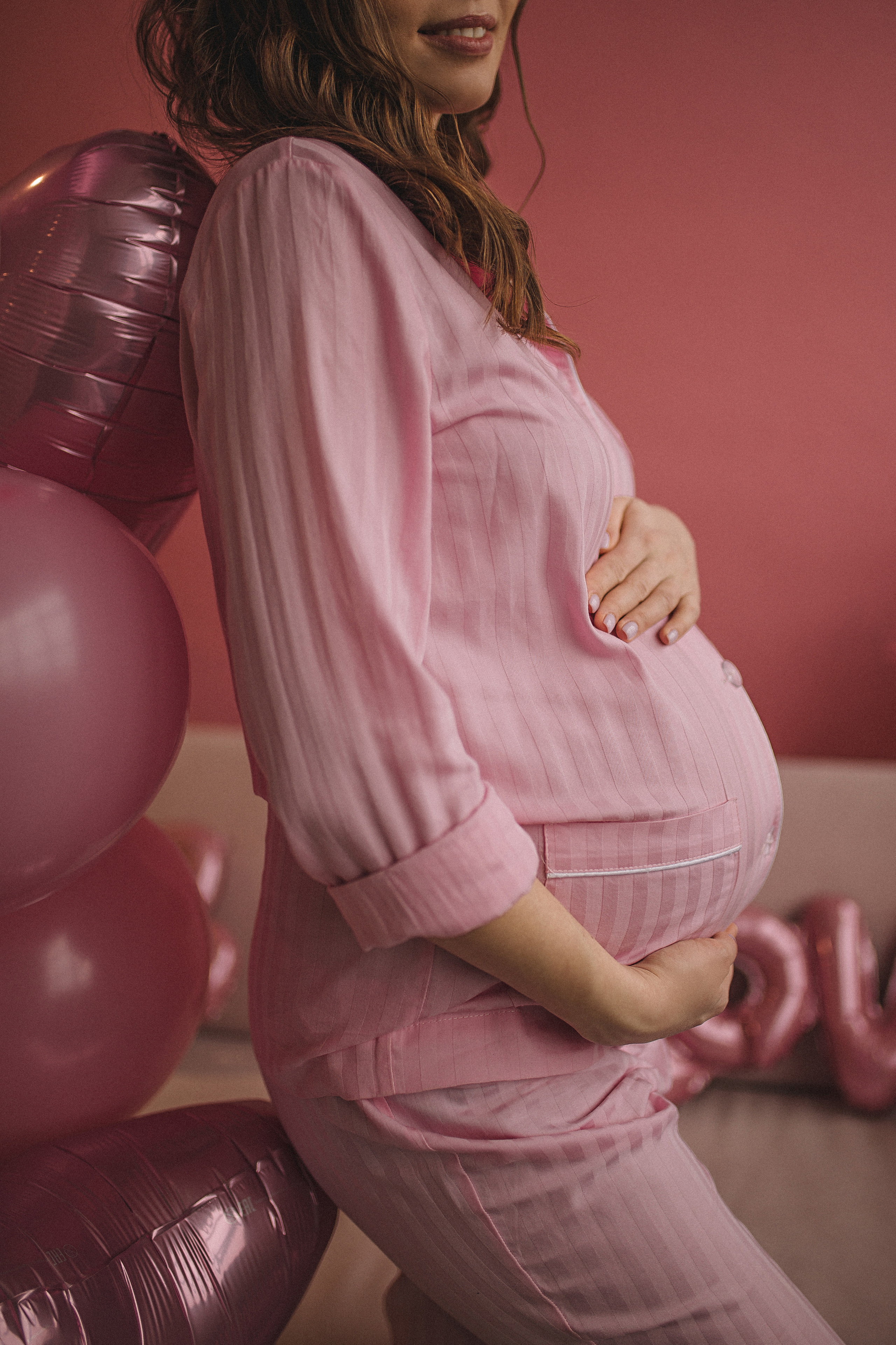 Фотосессия беременной в студии. Фотограф Екатерина Амбрушкевич