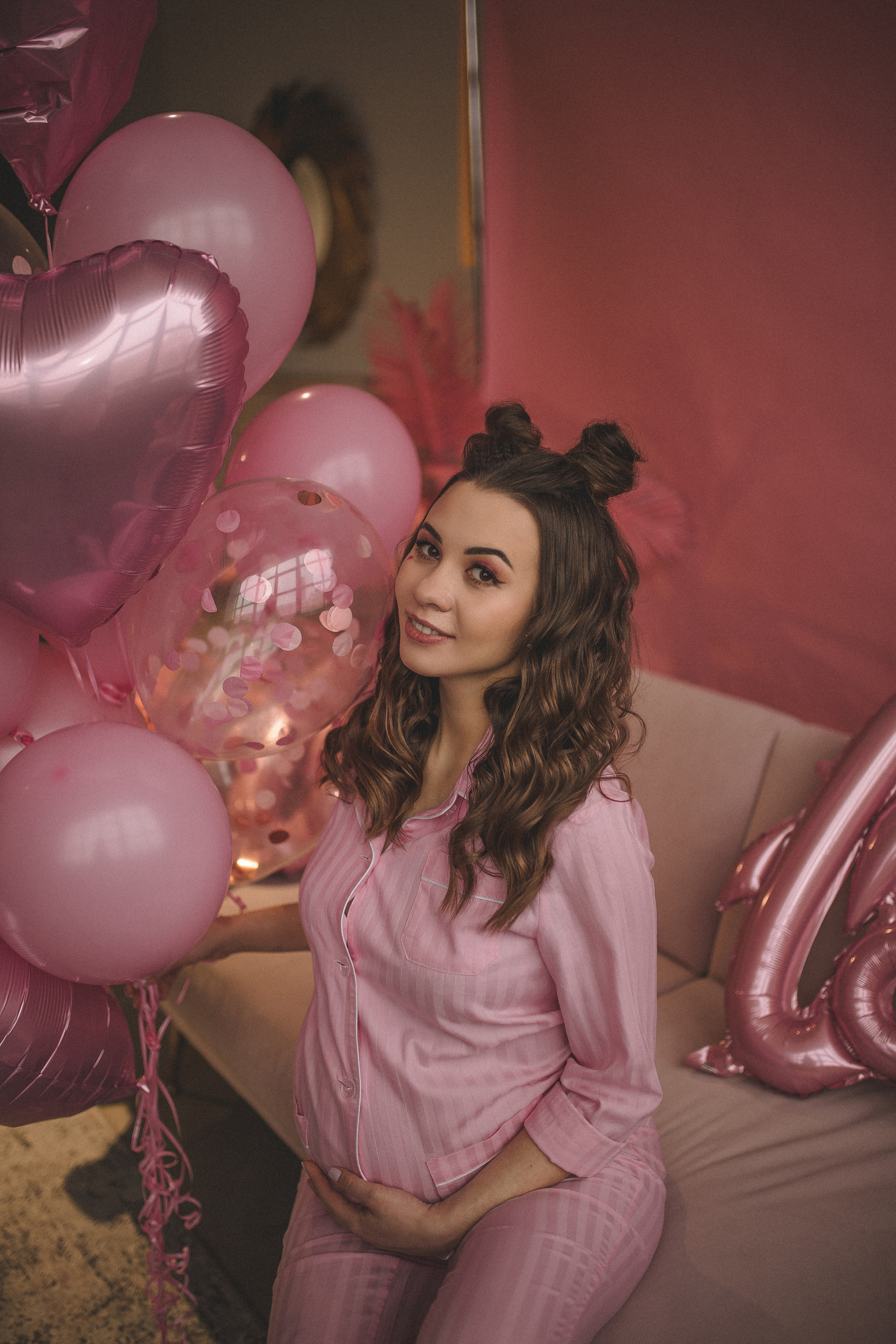 Фотосессия беременной в студии. Фотограф Екатерина Амбрушкевич