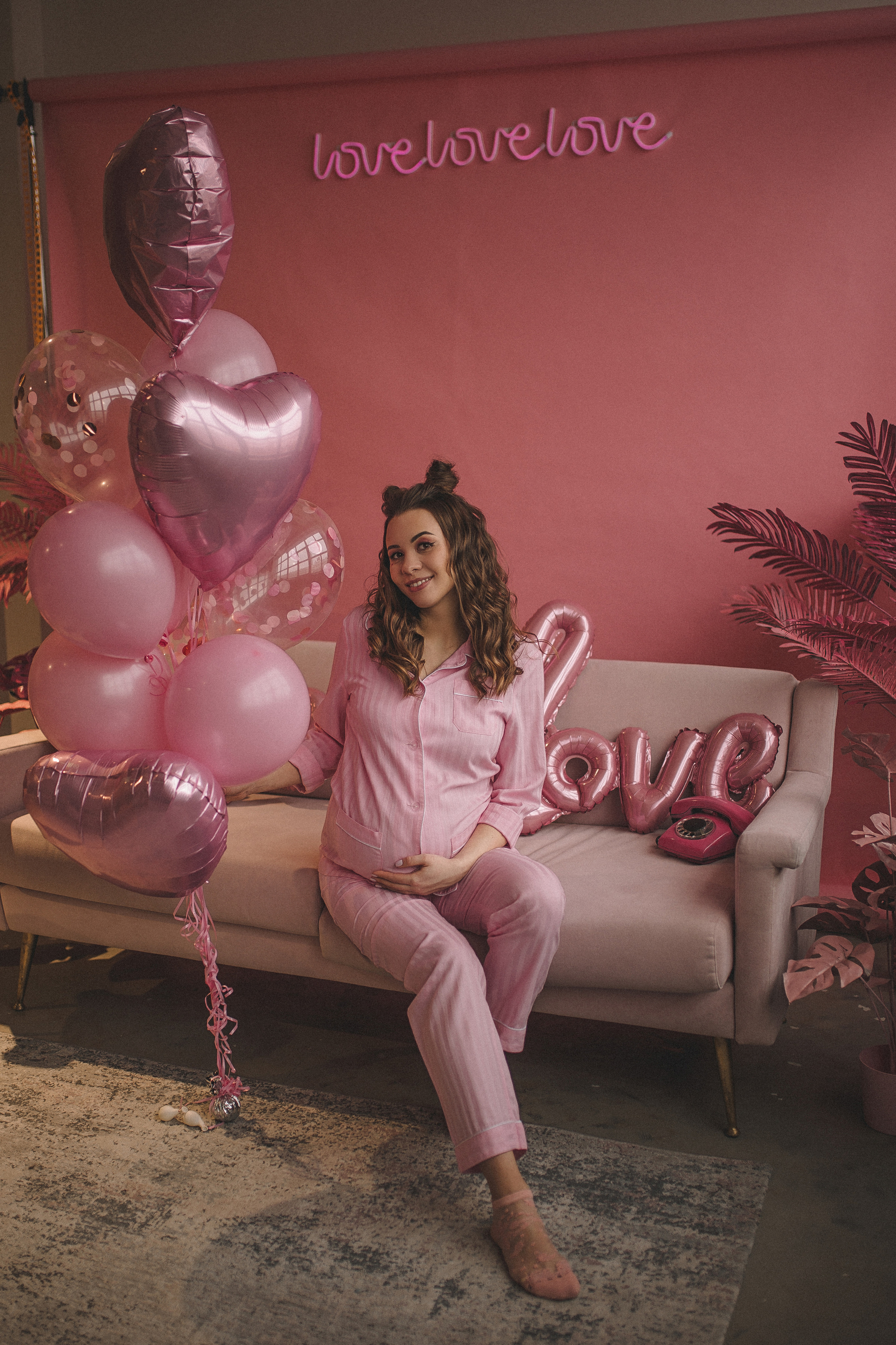 Фотосессия беременной в студии. Фотограф Екатерина Амбрушкевич