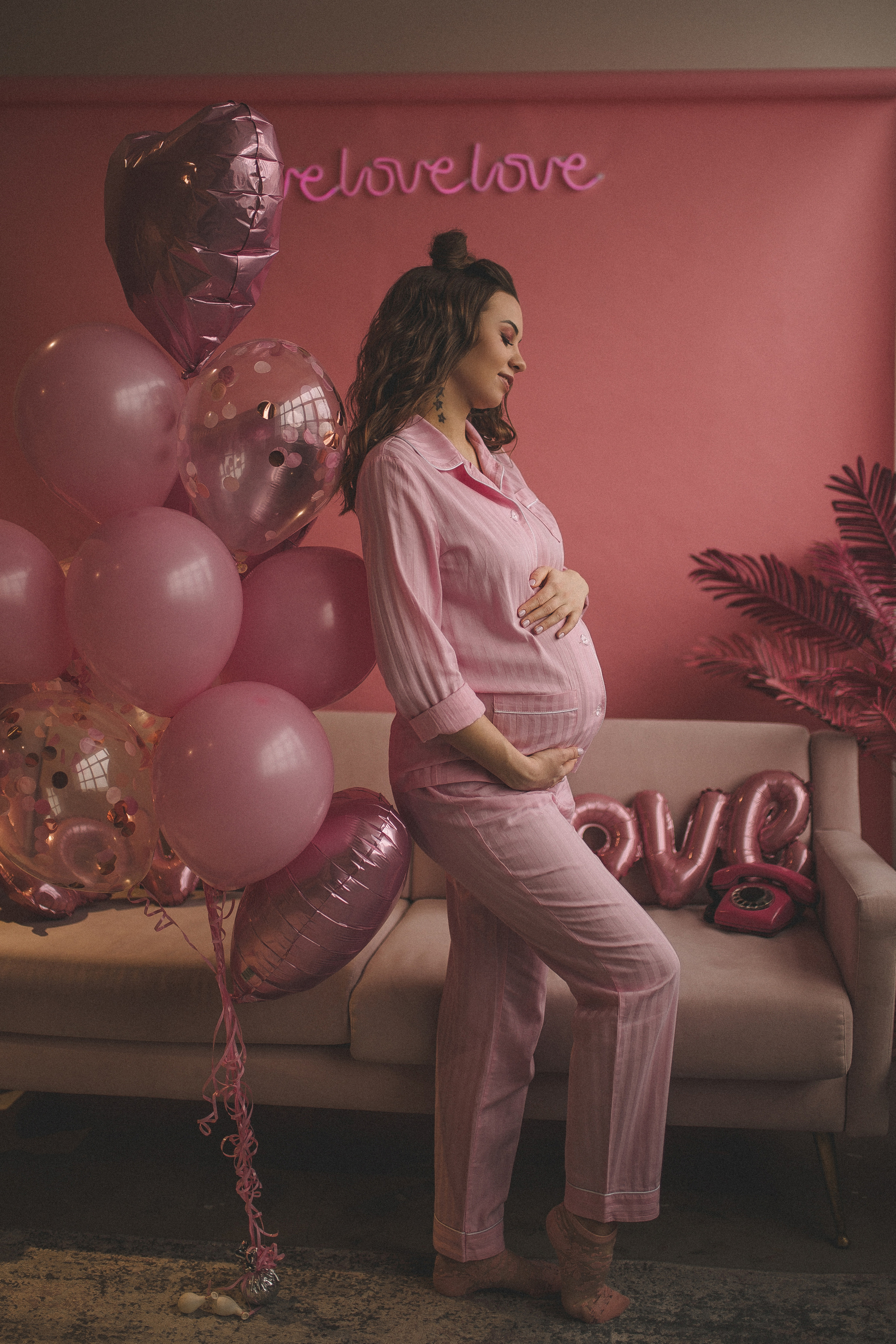 Фотосессия беременной в студии. Фотограф Екатерина Амбрушкевич