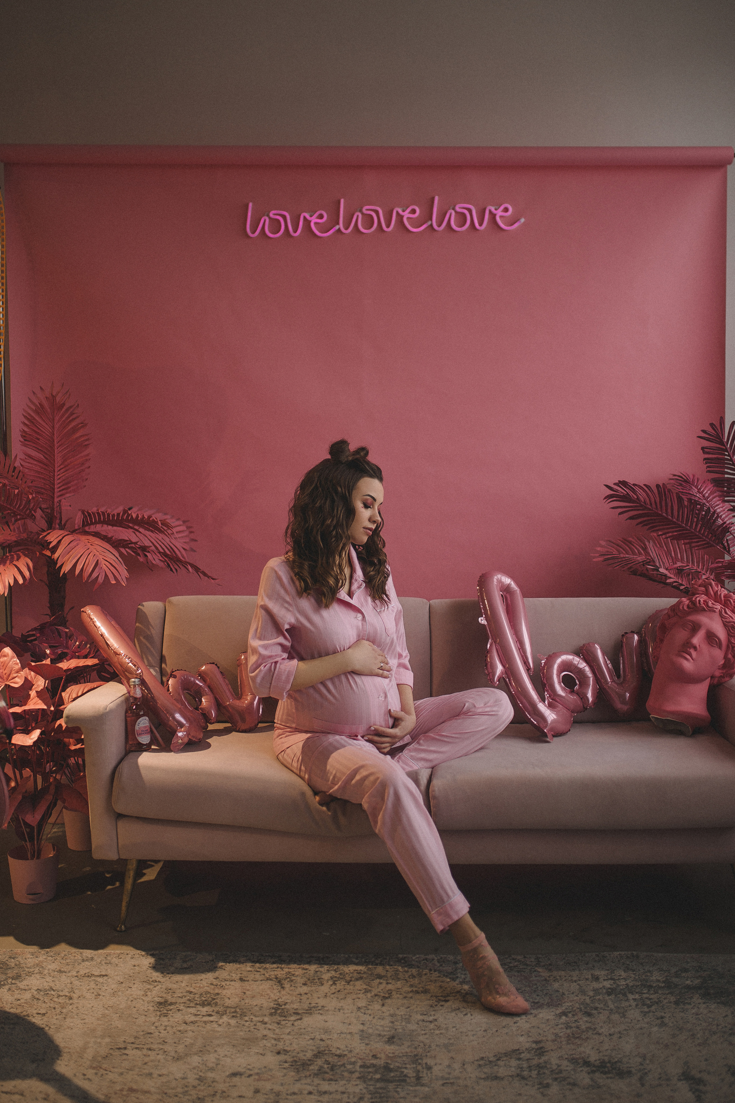 Фотосессия беременной в студии. Фотограф Екатерина Амбрушкевич