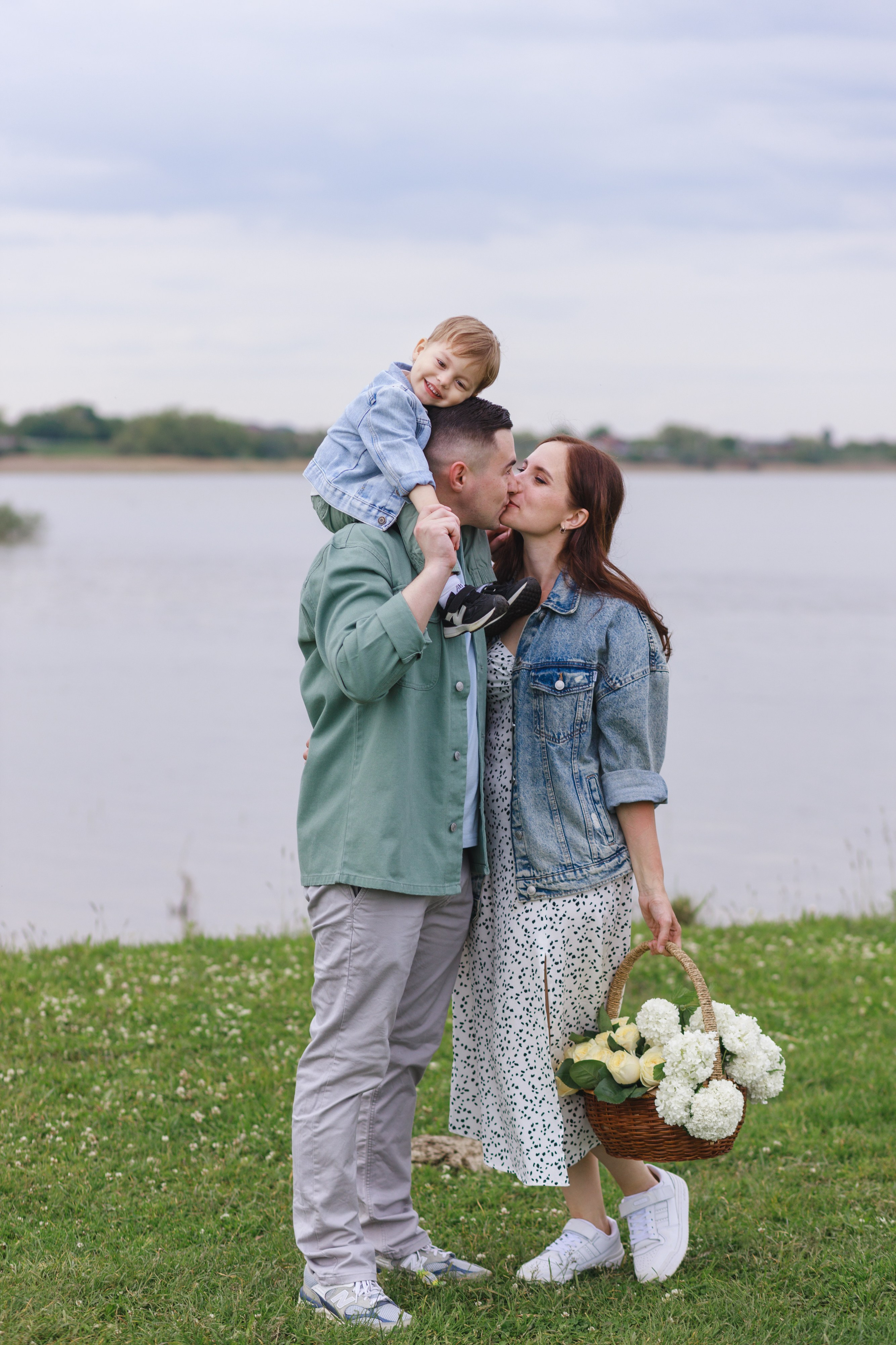 Семейная фотосессия на природе в Краснодаре. Детский и семейный фотограф в Краснодаре Альбина Морозова