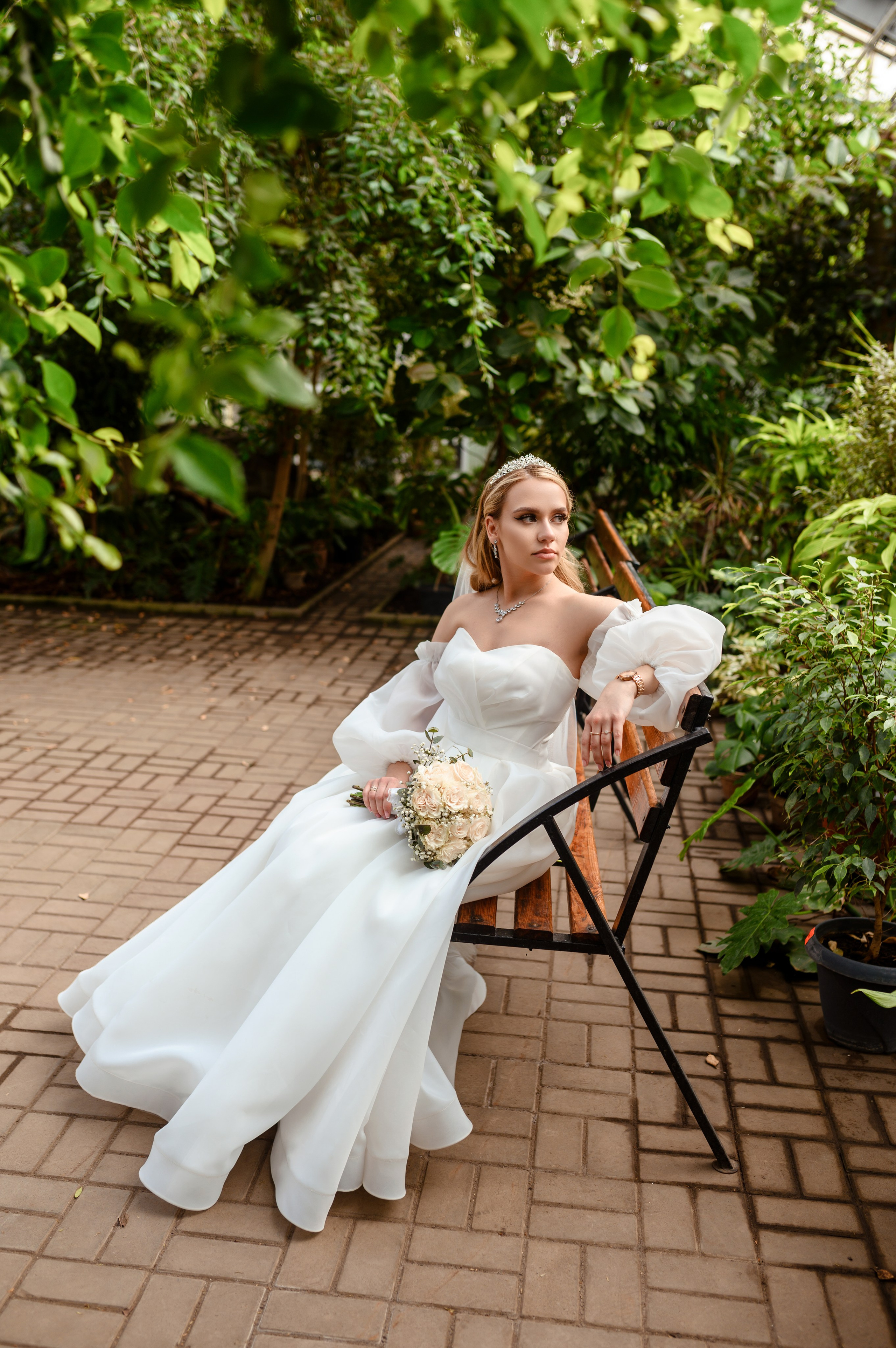 Свадебная фотосессия в фотостудии Аврора зал Эклипс. Семейный и свадебный фотограф в Донецке и Макеевке Дяченко Наталья