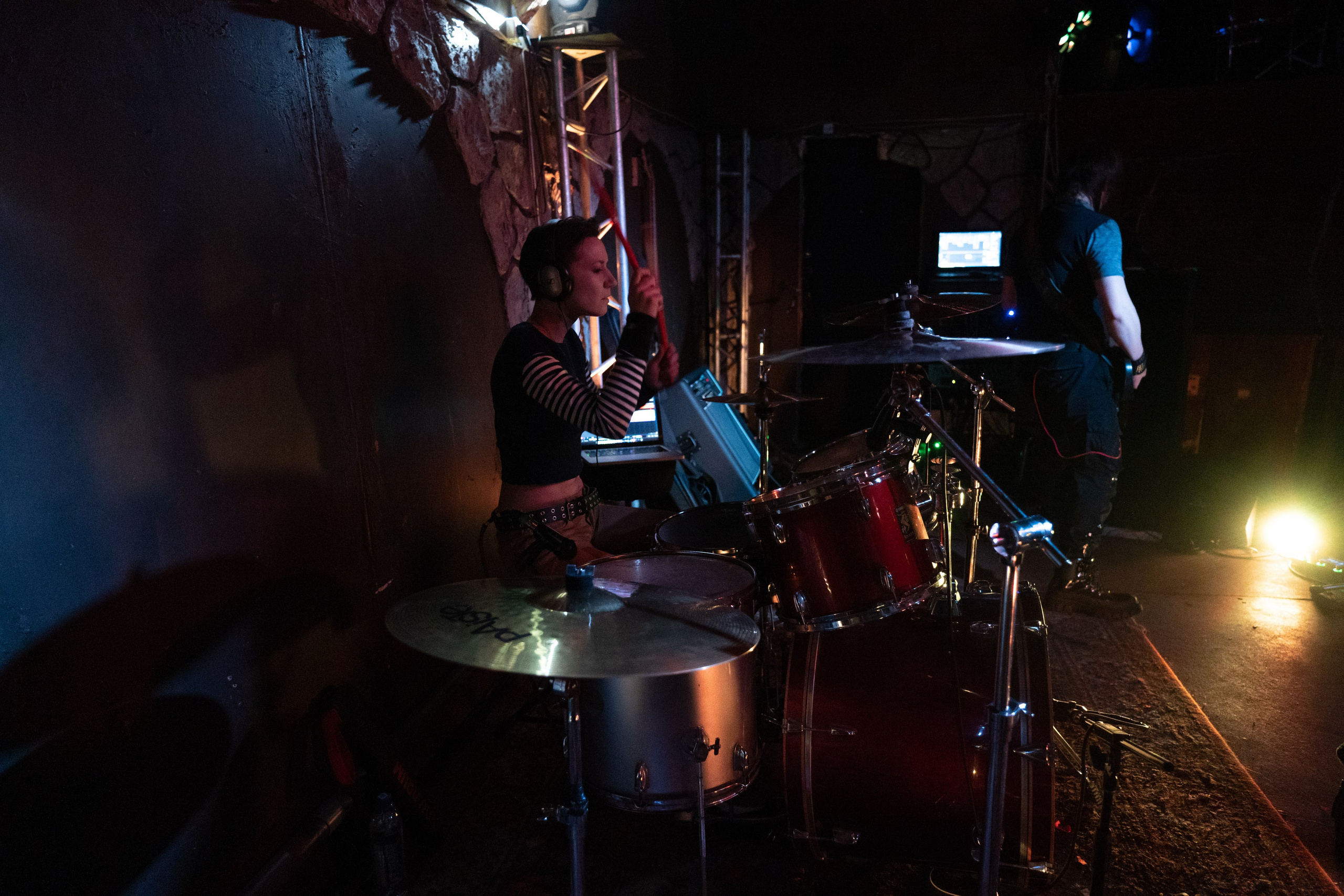 Ночь На Земле|Нора, Псков. Концертный и репортажный фотограф в Санкт-Петербурге Слава Пахомов