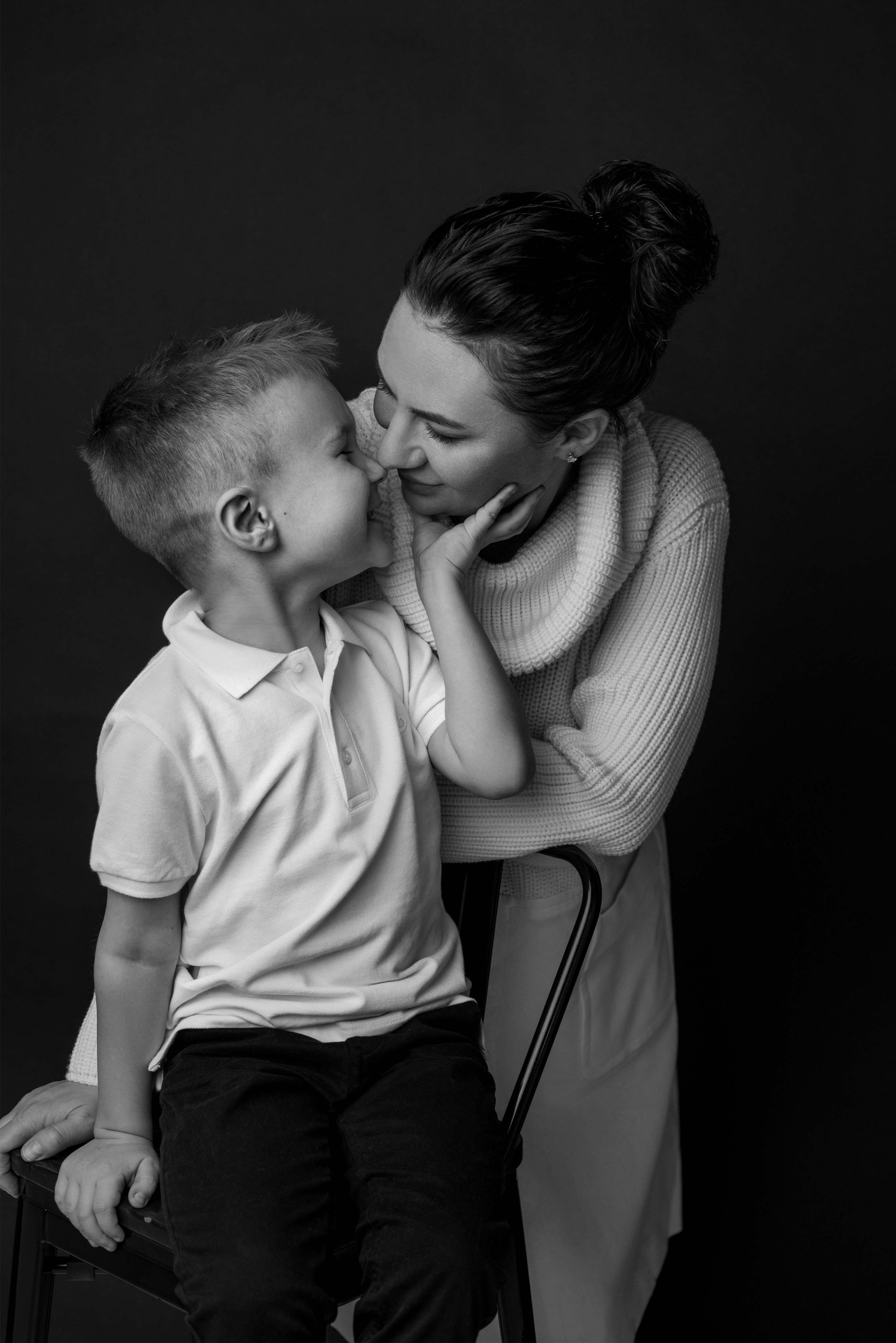 Черно-белые портреты детей и родителей. Фотограф в Санкт-Петербурге Марина Парникова