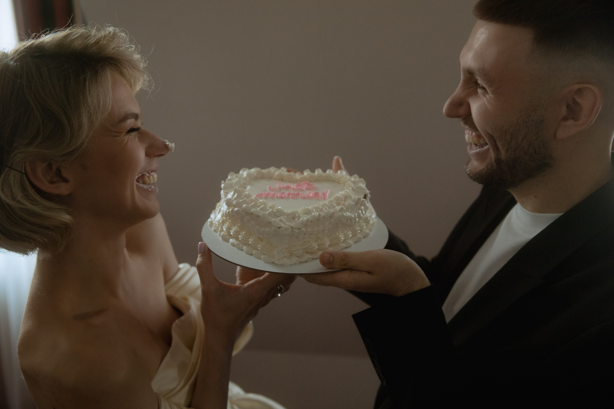 Анна и Никита, роспись и прогулка в Москве. Фотограф в Москве Екатерина Черненко