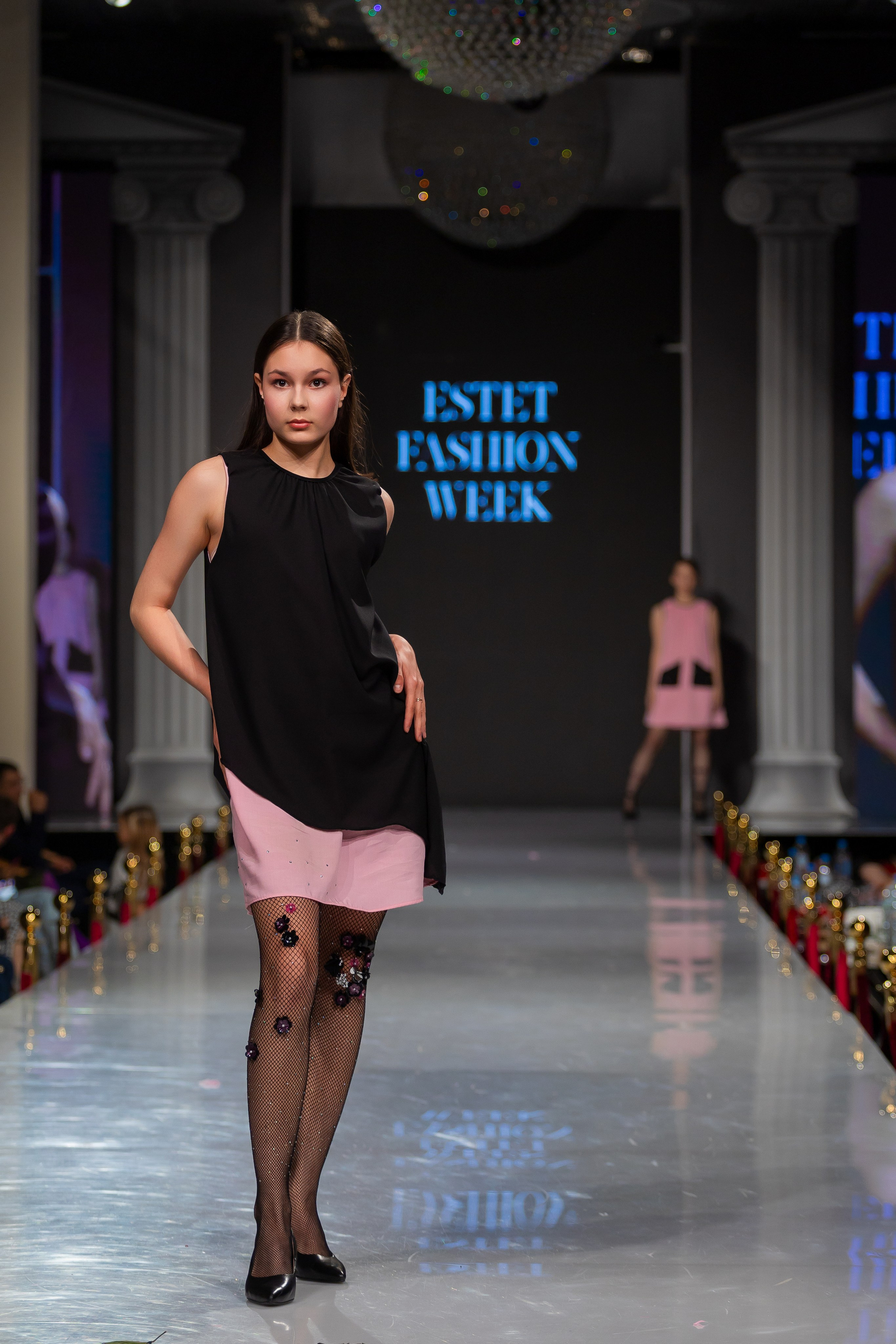 Estet Fashion Week. Photomantis