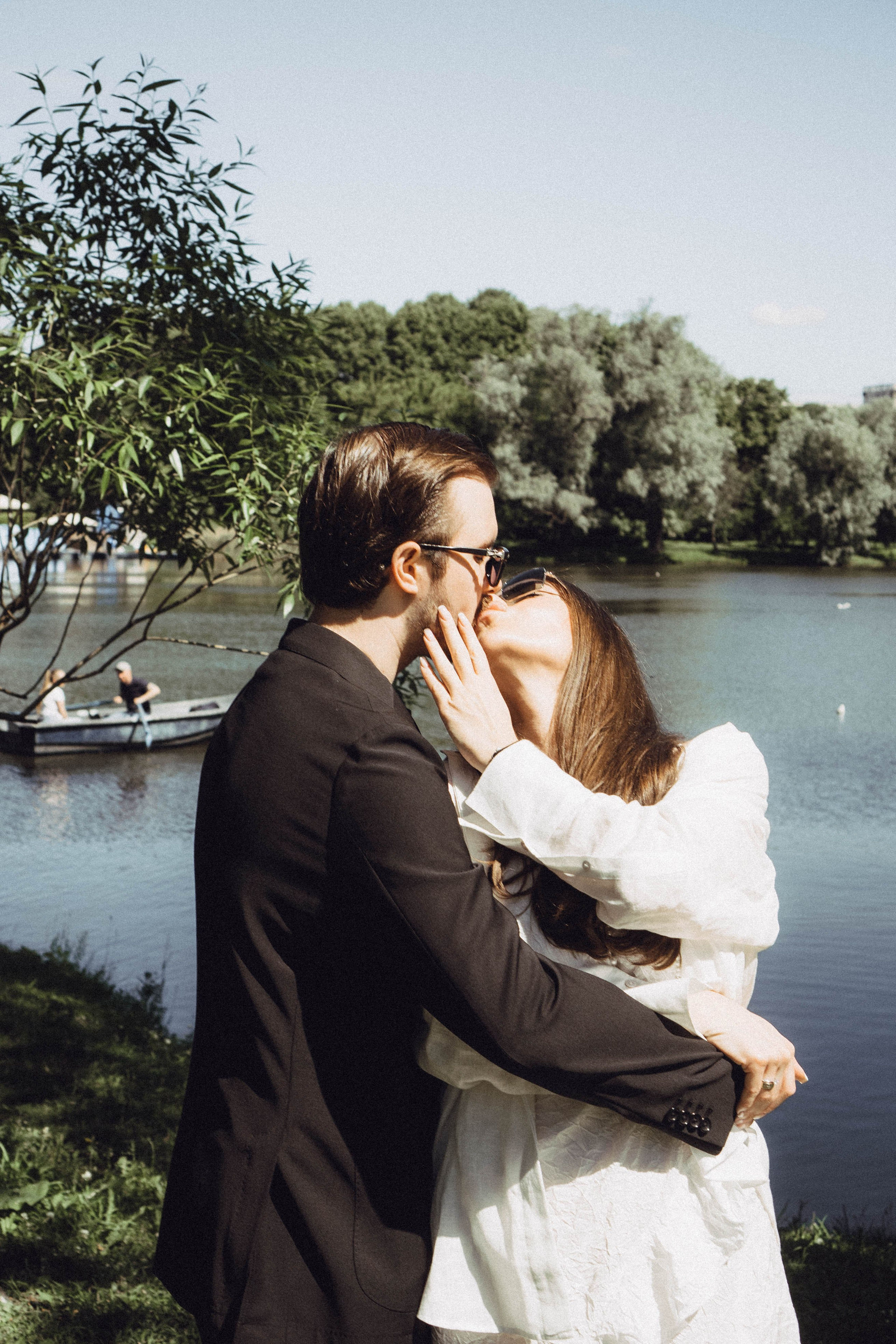 СВАДЕБНАЯ СЬЕМКА В ПАРКЕ ПОБЕДЫ И ПРОГУЛКА ПО МОСКОВСКОМУ ПРОСПЕКТУ. Профессиональный фотограф, Санкт-Петербург — Виктория Богомолова