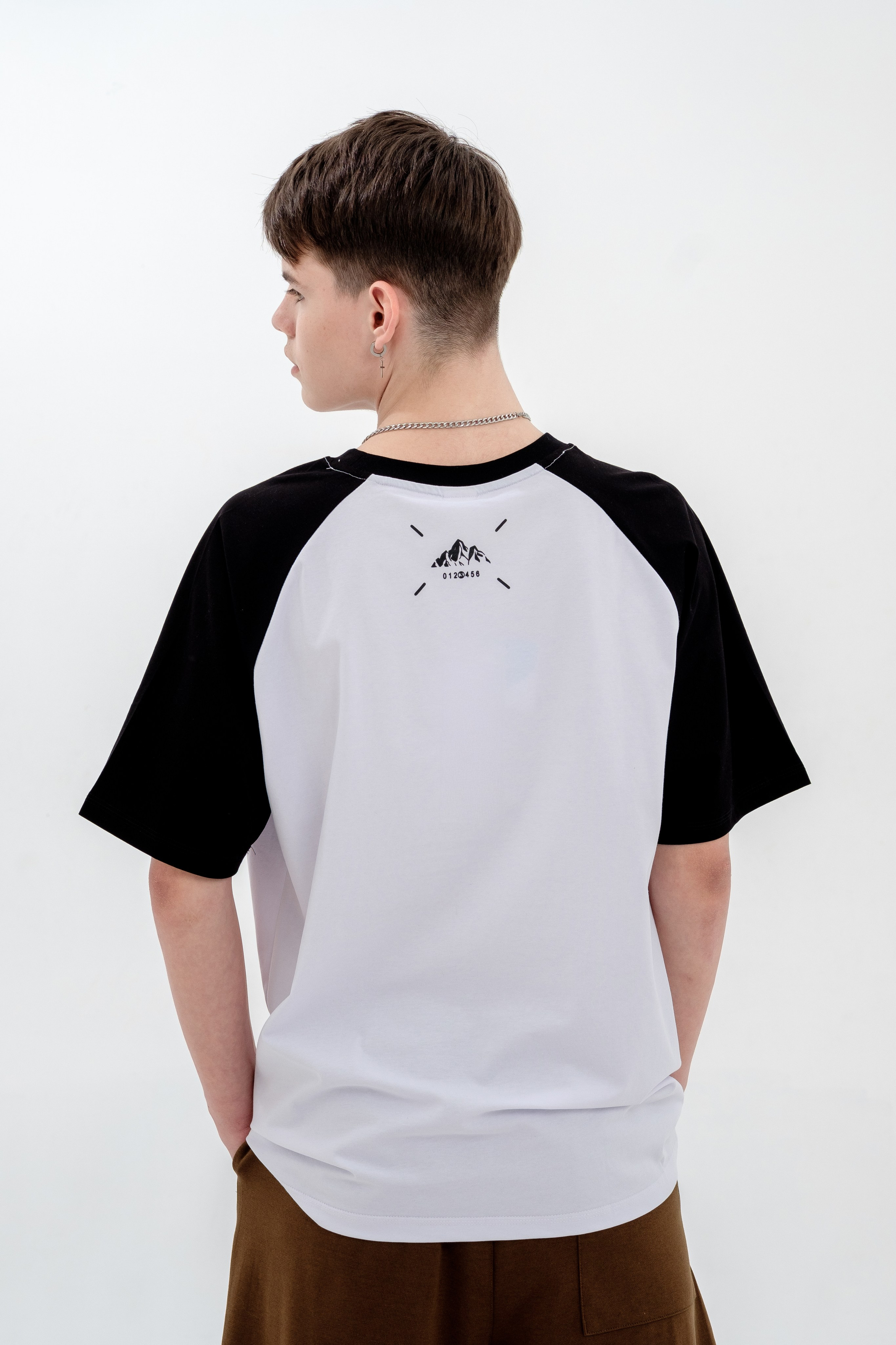 Фотосессия  одежды для маркетплейсов в СПб. Фотосессия для маркетплейсов