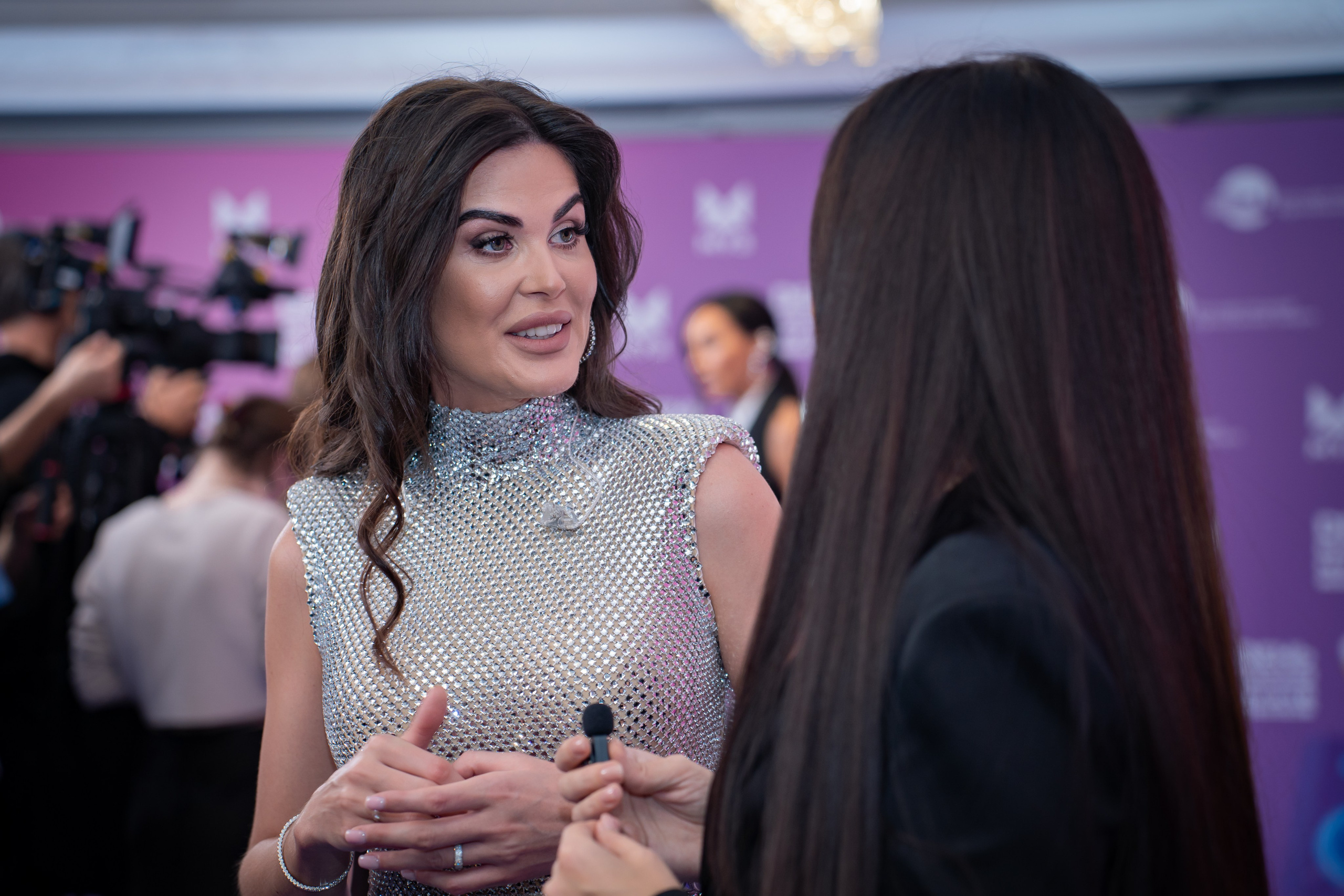 МУЗ ТВ Репортаж для певицы Ильвины. Фото / Видеосъемка в Москве