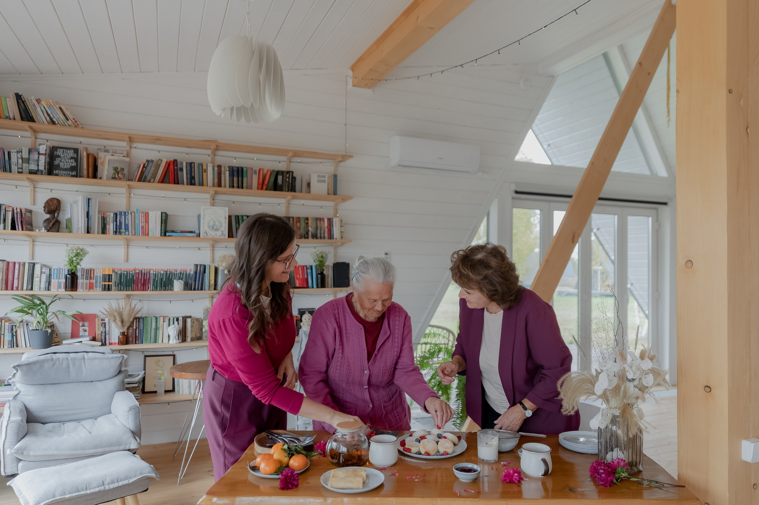 Alina’s family. Destination wedding photographer Mary Korenchuk