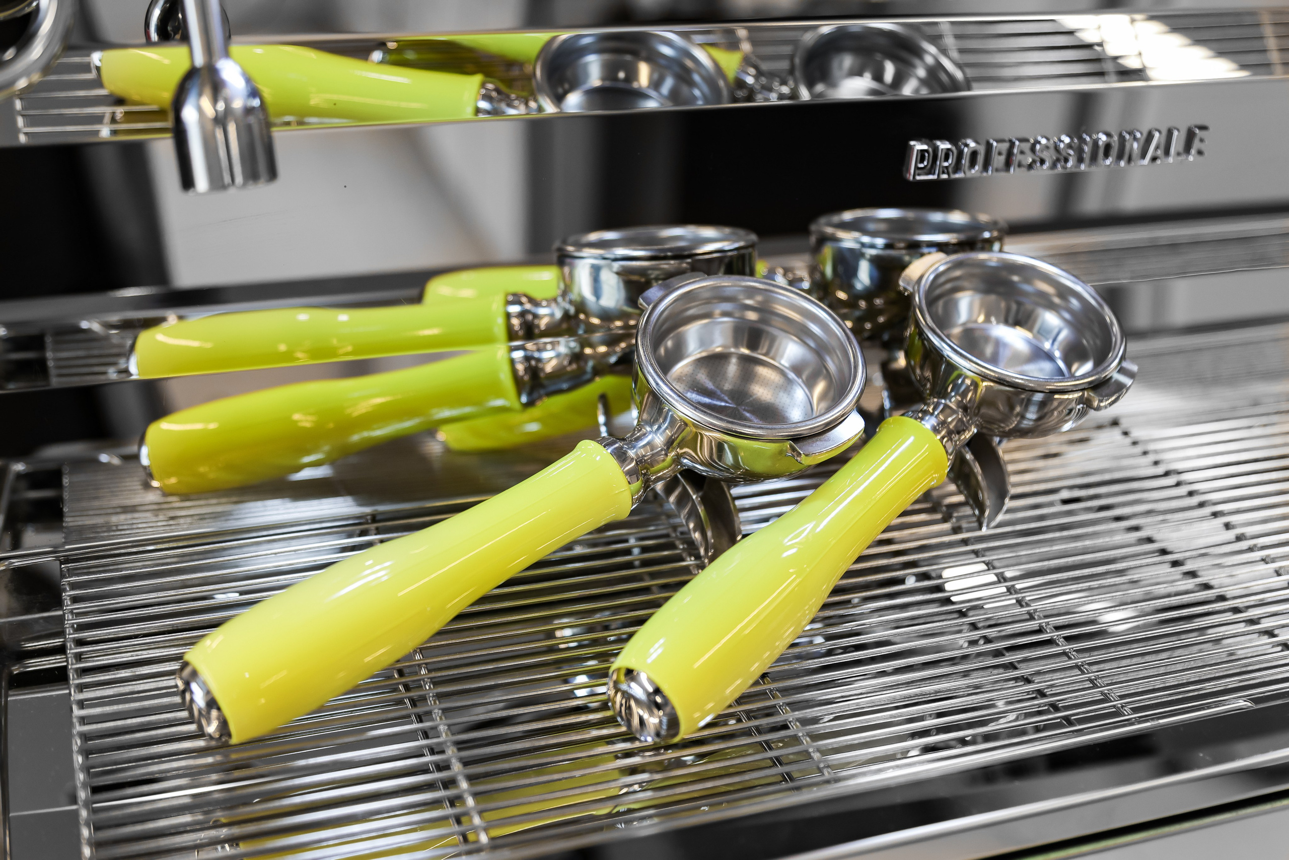 COFFEE MACHINES FOR MARKETPLACE. Mixturecaptures