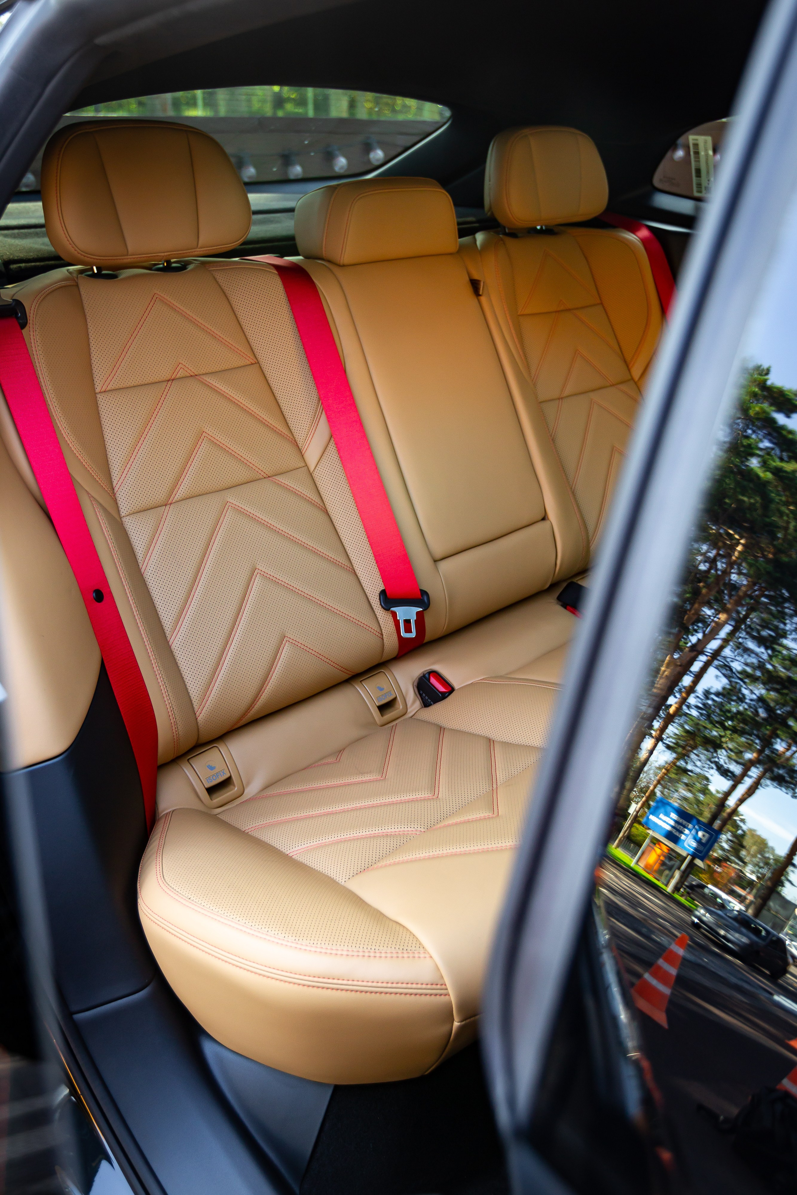 Профессиональная фотосъемка автомобилей в Москве и Московской области. Фотостудия в Москве LUXARTPHOTO