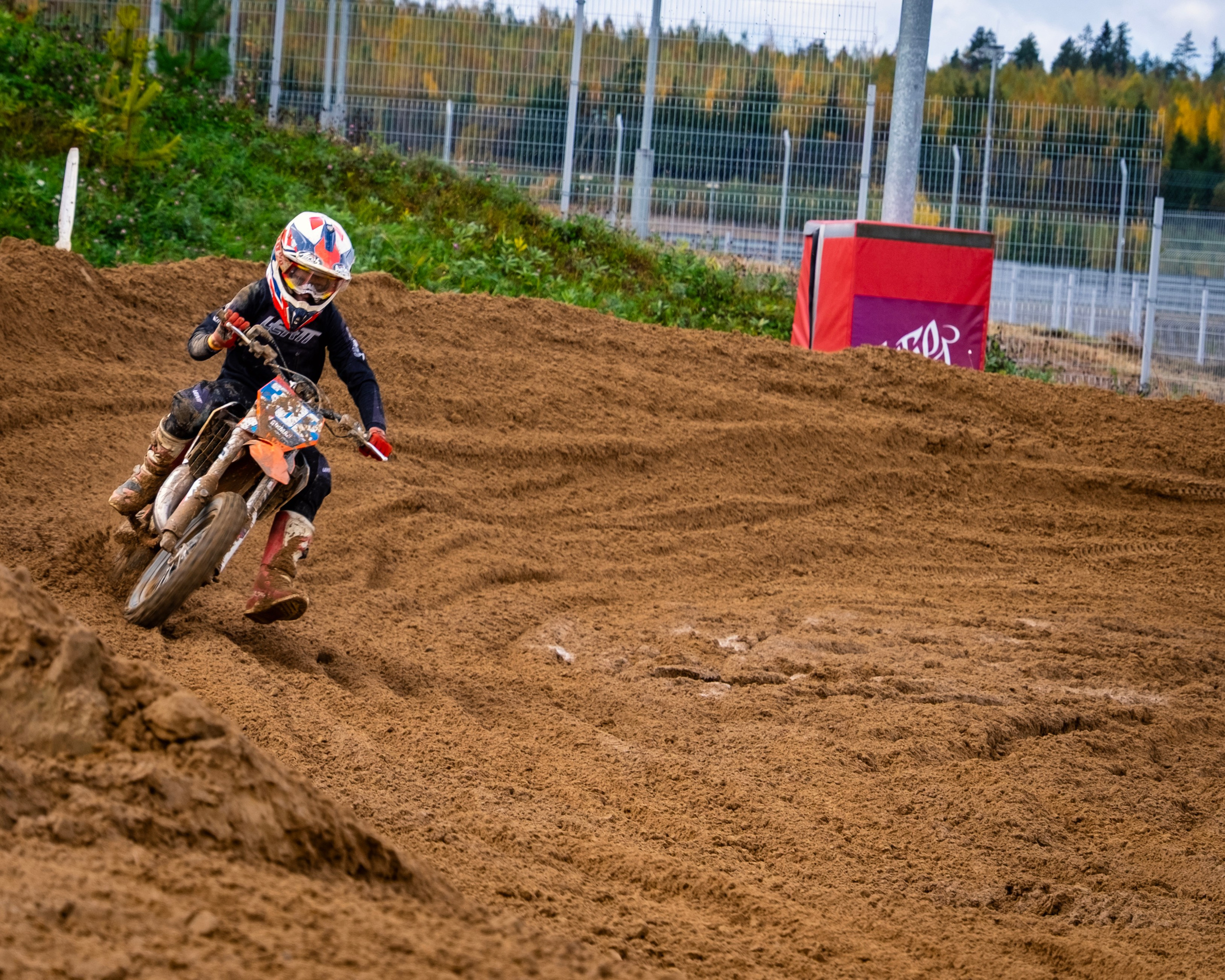 Мотокросс (Игора Драйв). Автомобильные фотографии и рисунки в Санкт-Петербурги Пашков Дмитрий