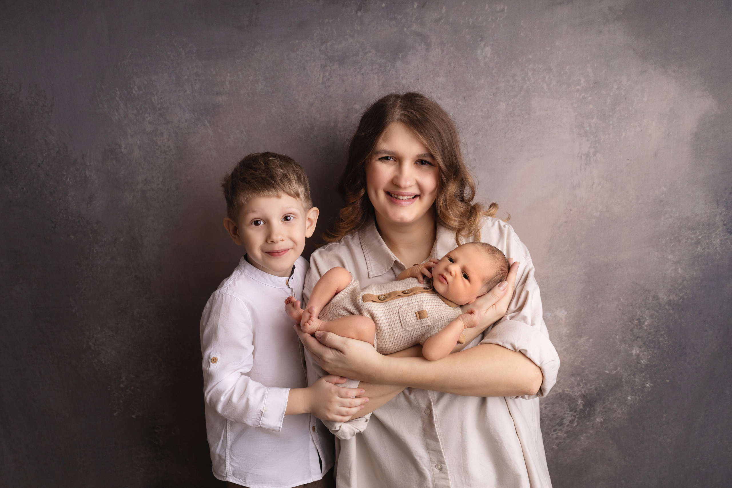 Семейные кадры от Elvira Kamaeva. Фотограф новорожденных малышей в Омске и Омской области Эльвира Камаева