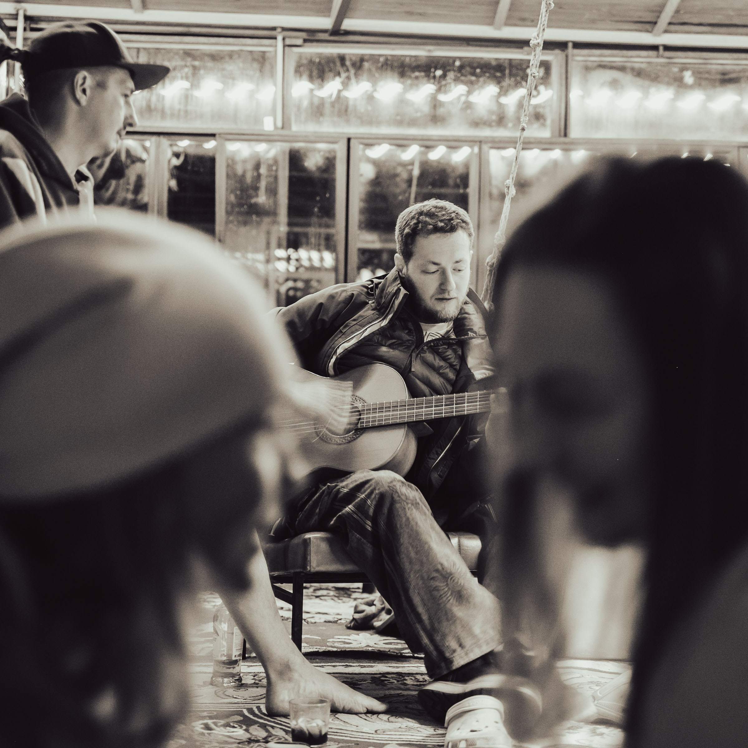 Посиделки с гитарой. Семейный и детский фотограф в Самаре Ренат Алимбиков