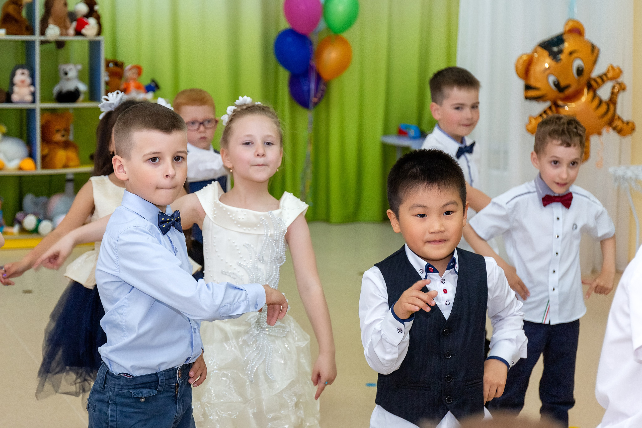 Выпускной. Детский сад «Тигрёнок». Стильный выпускной альбом Владивосток фотограф Вероника Мигачева