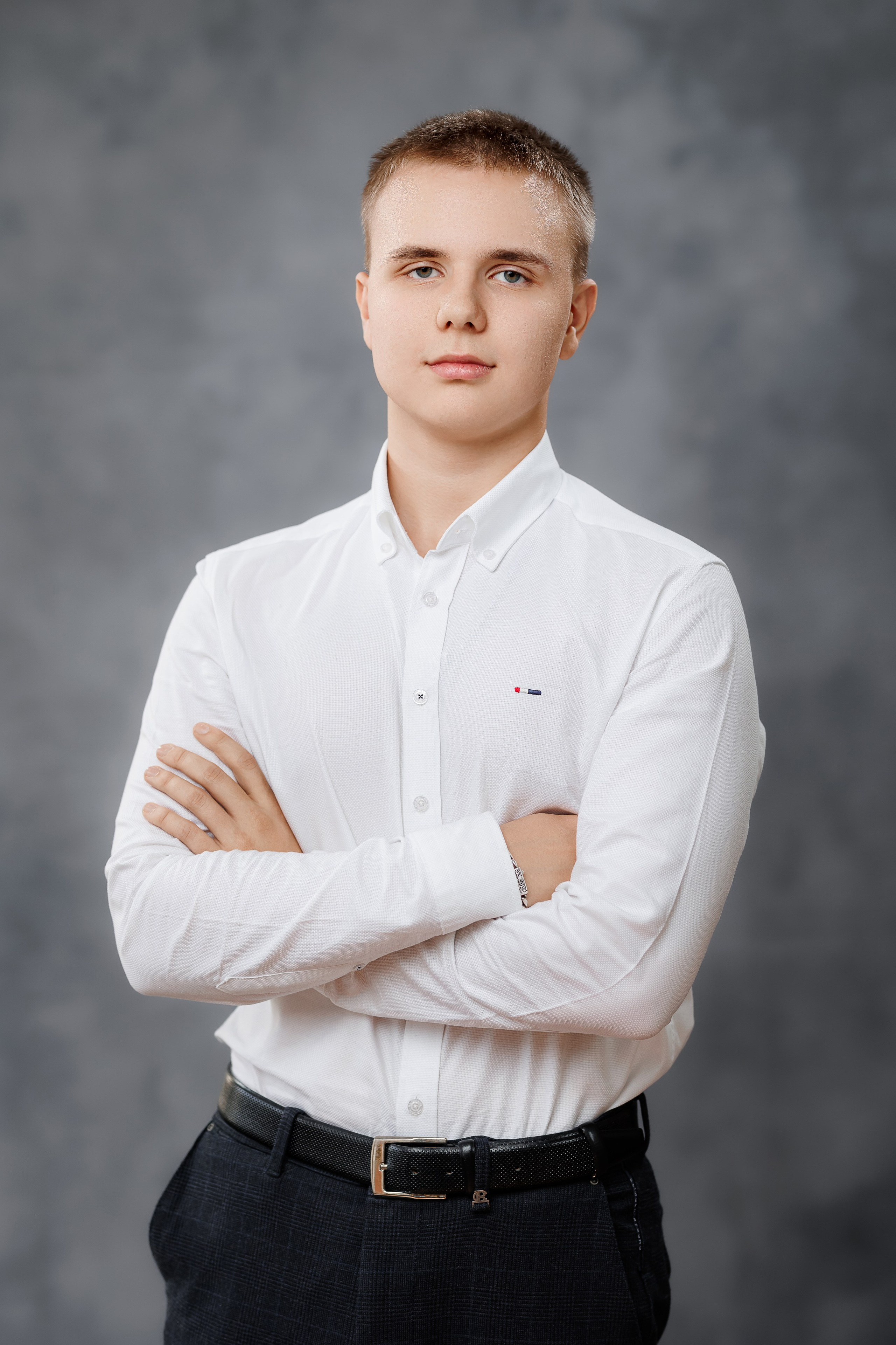 Портреты на однотонном фоне. Семейный и детский фотограф Комина Елена, Власиха, Одинцово