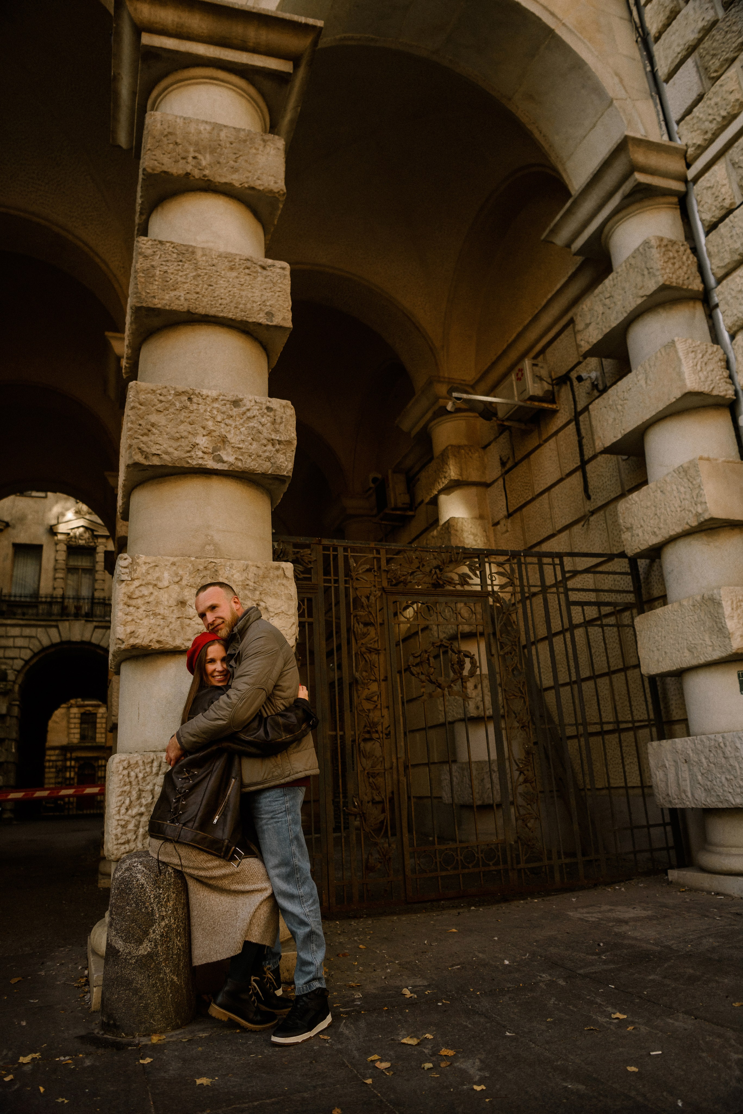 Люба и Коля. Осень на Петроградке. Свадебный фотограф в Санкт-Петербурге София Шубик