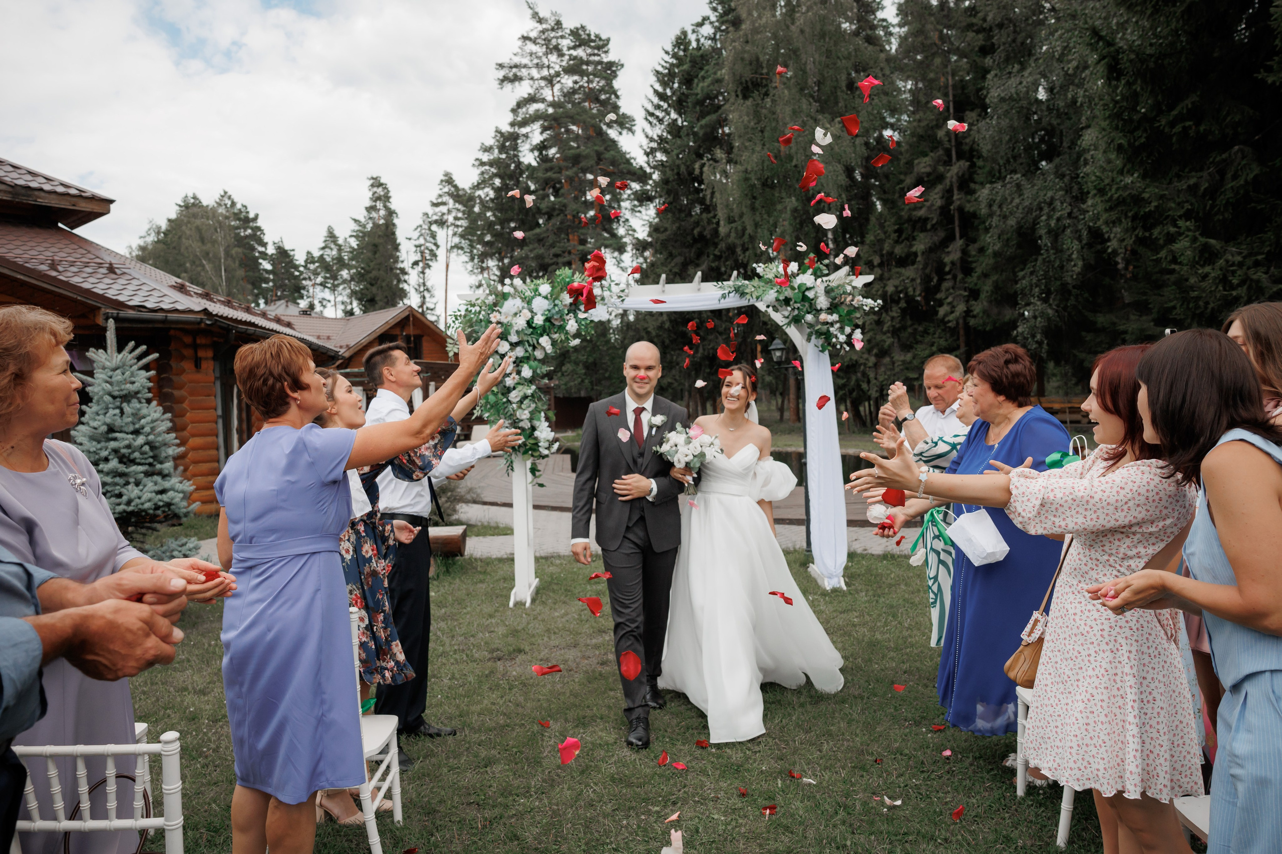 Полина и Дмитрий, загородный клуб «Барин», ЗАГС в г. Пушкино. Свадебный и репортажный фотограф (Москва, Королев и другие)