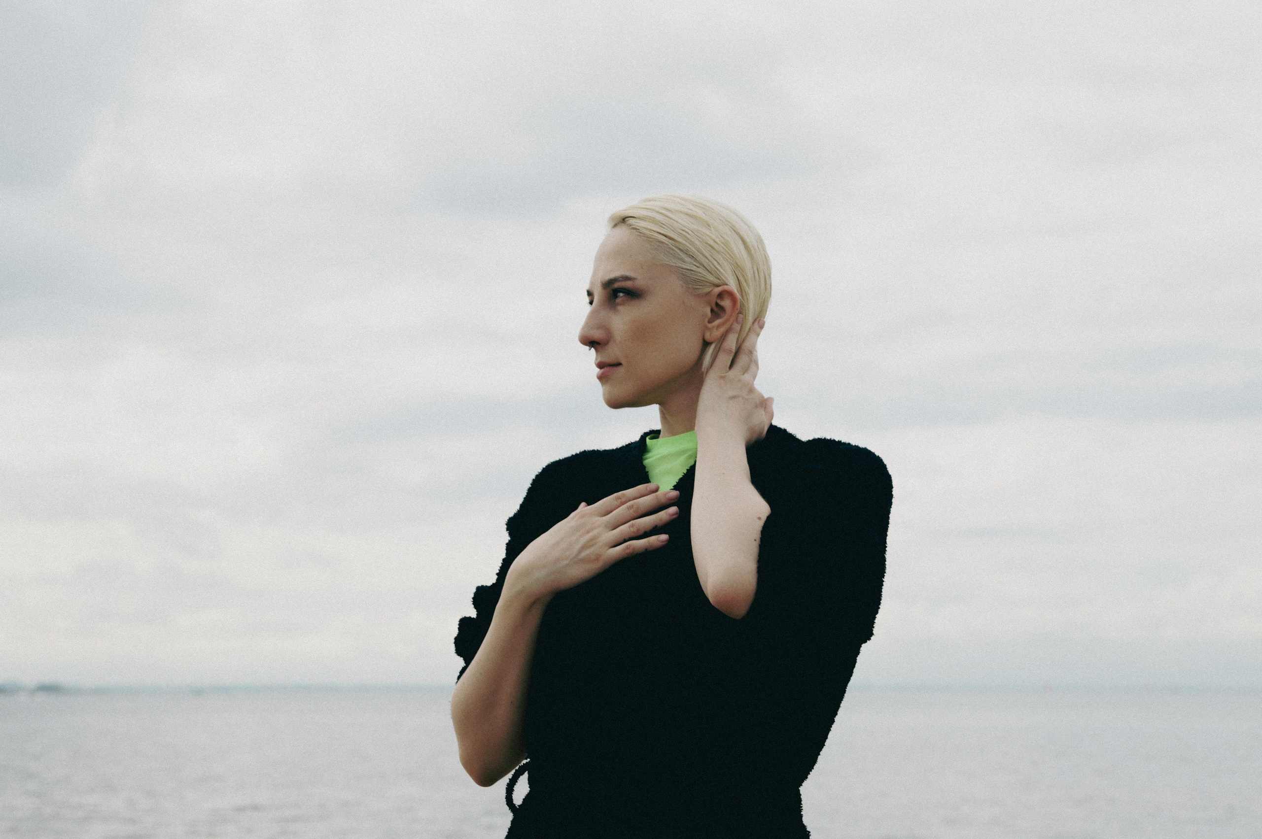 Таня. Фотосессия на пляже осенью. Портретный и эротический фотограф Ирина Подборская (18+)