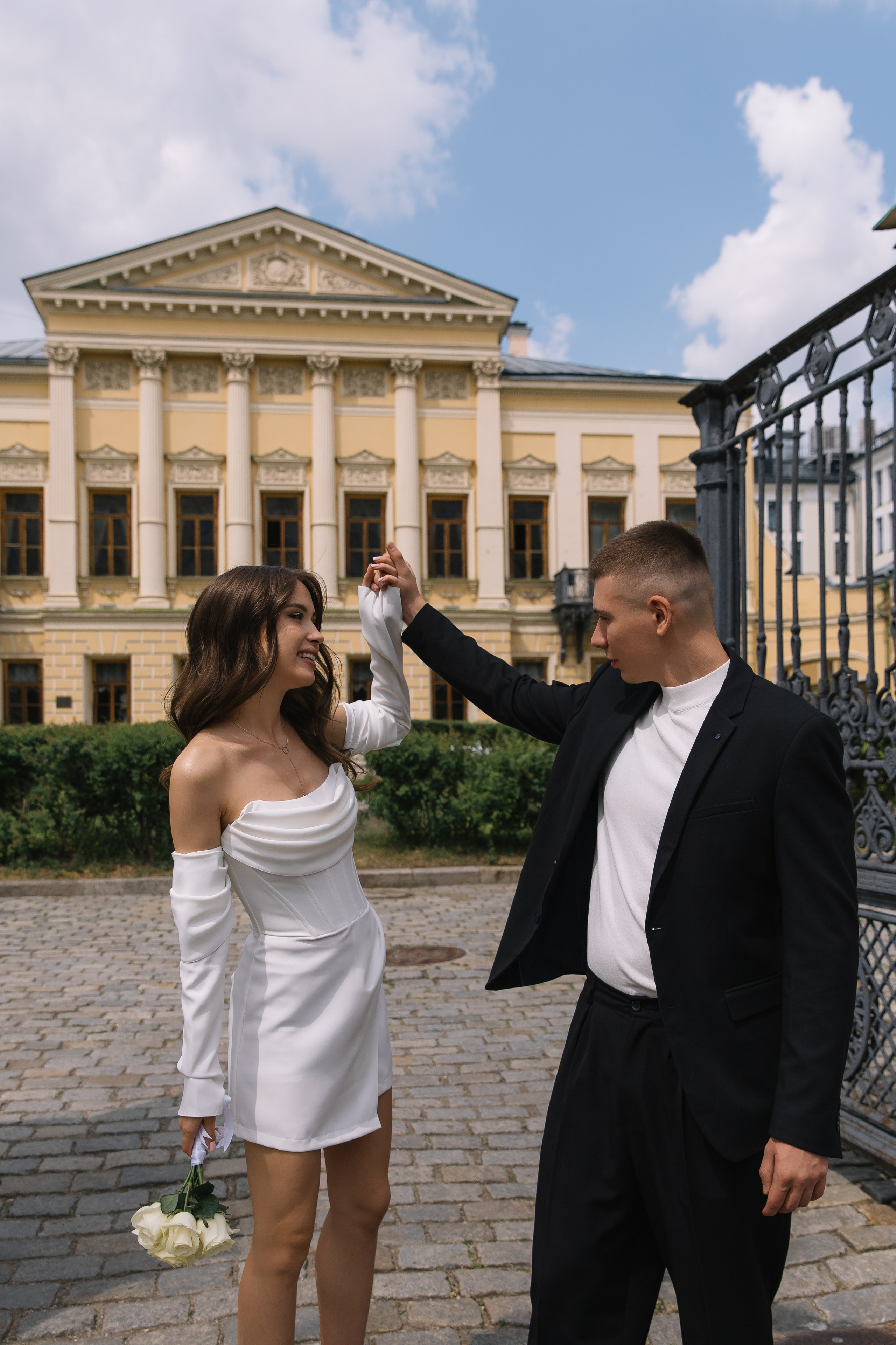 Даниил и Анастасия. Свадебная фотосессия в Библиотеке-читальне им. А. С. Пушкина. Фотограф и видеограф Анна Домашенко