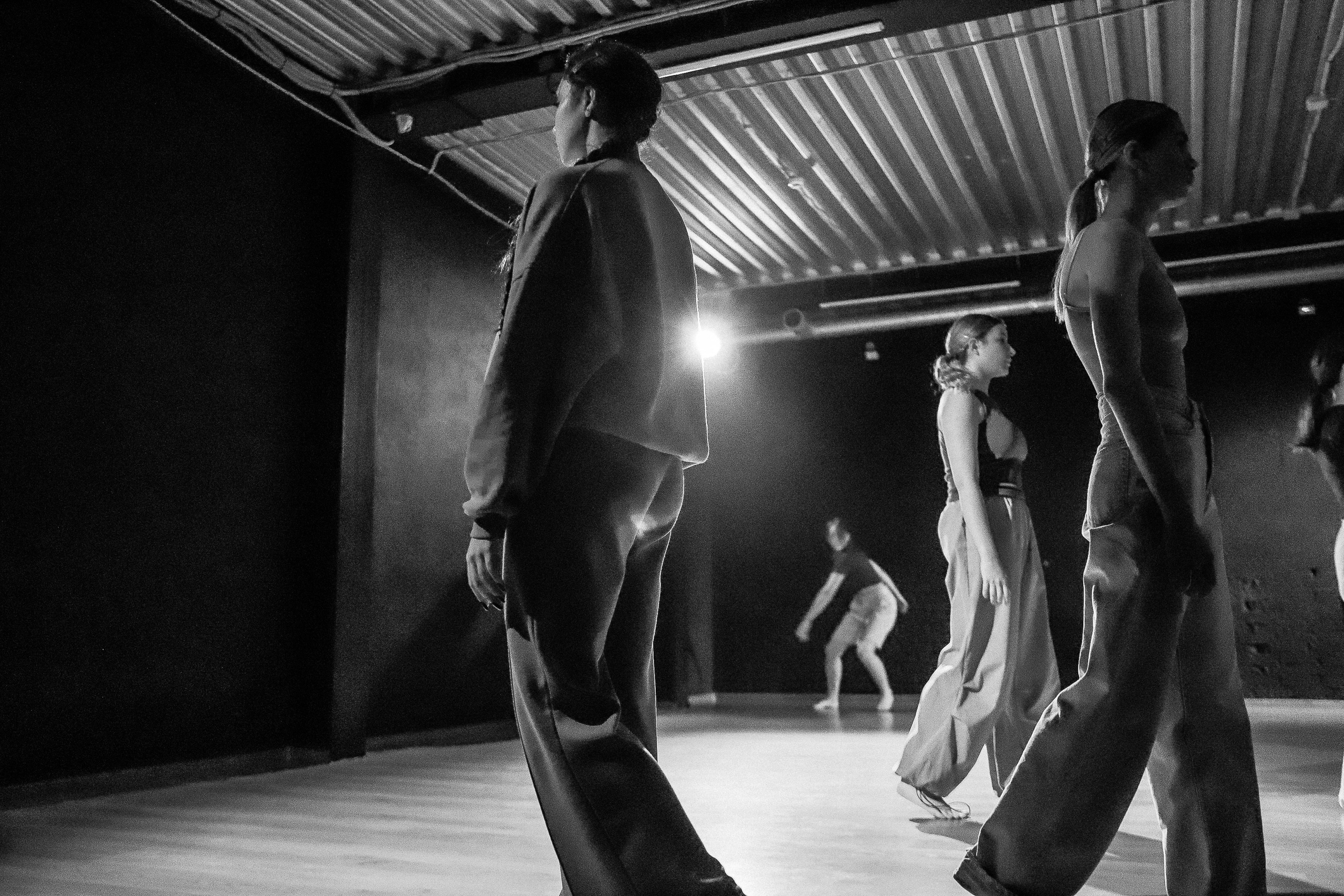 Современный показ Подземка. Небесные ласточки. Фотограф Юлия Мальцева