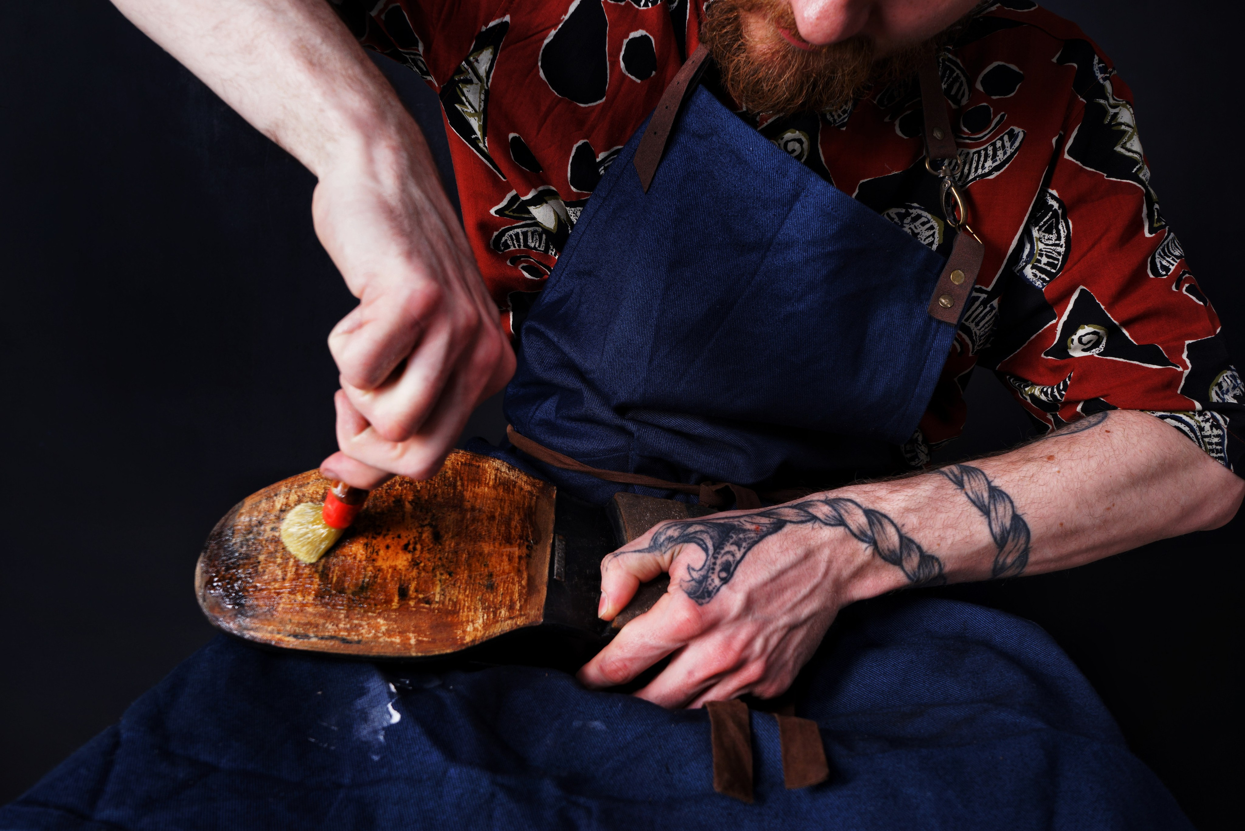 Студийная съёмка для обувной мастерской. Дмитрий Игнатов