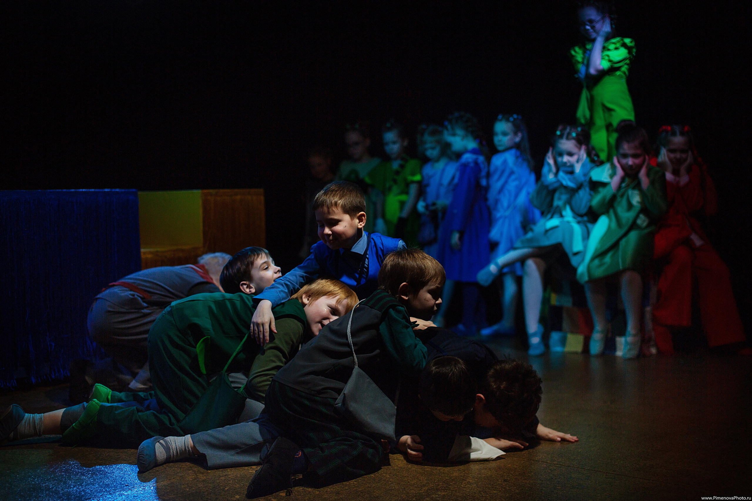 Карандаши «Театрум» ДТЦ, февраль. Семейный и детский фотограф в Петрозаводске