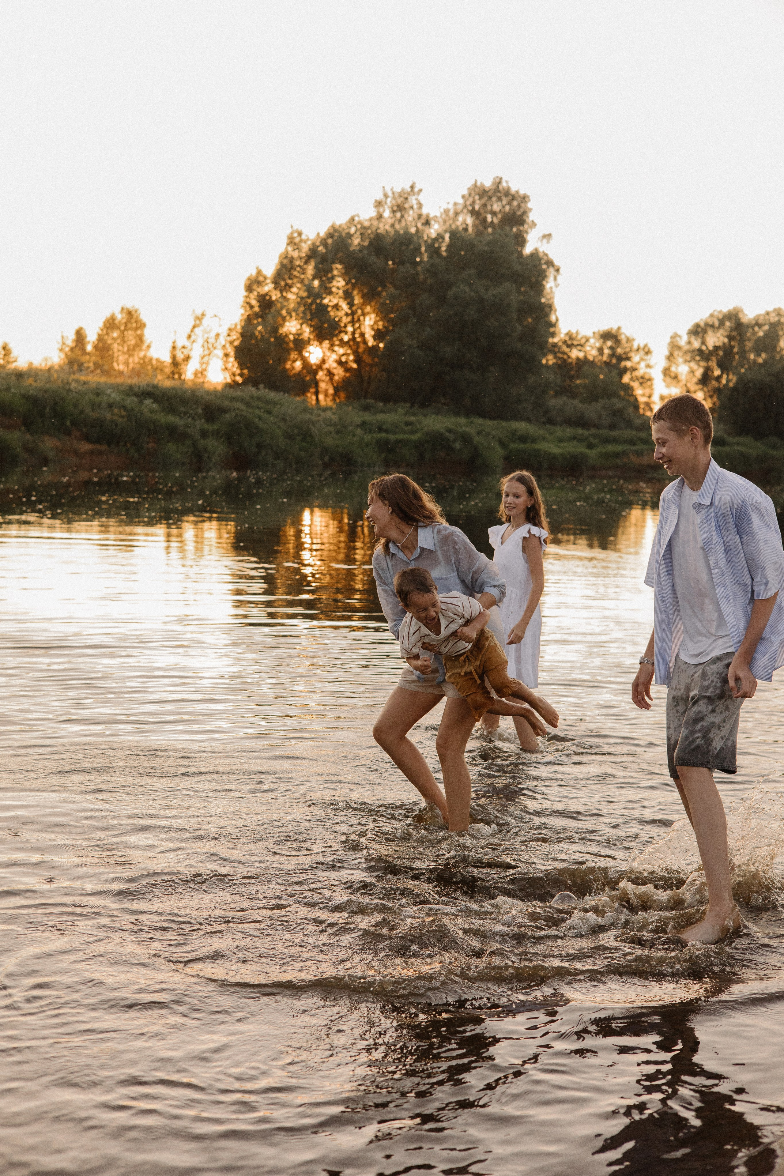 Наргиза, Давид, Диана и Демьян. Семейный фотограф Александра Тарасова
