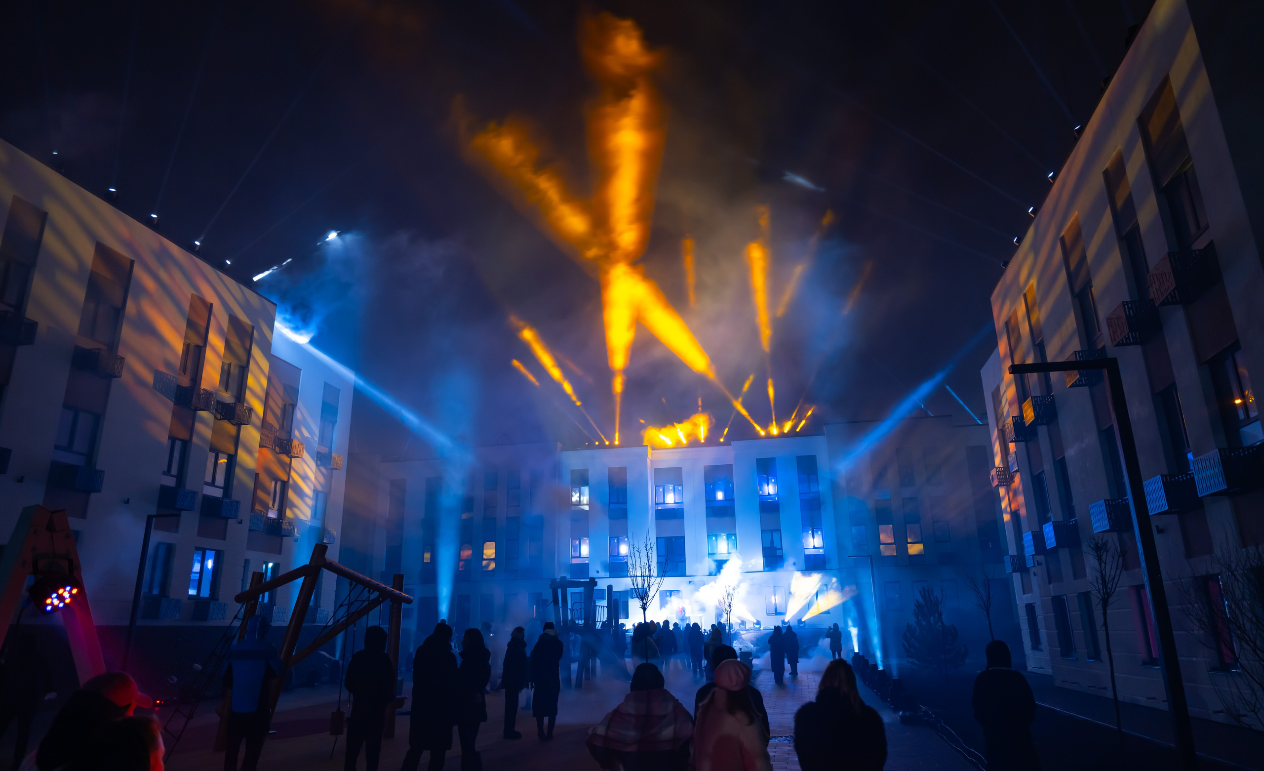 Световое шоу от ЖК «Герои поколений». Свадебный фотограф Виктория Баталина