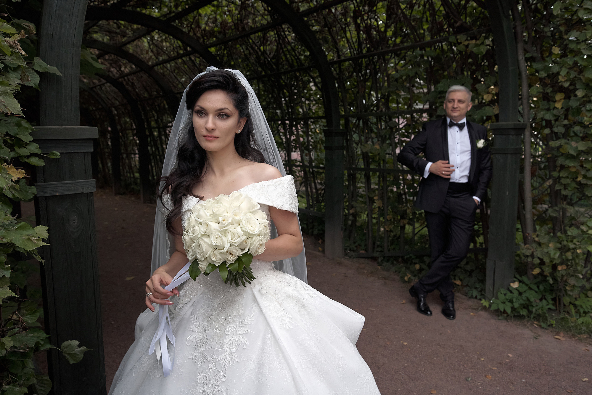 Свадебная фотосъемка в  усадьбе Кусково. Свадебный фотограф в Москве  Сергей Гаварос. Инстаграм @gavaros