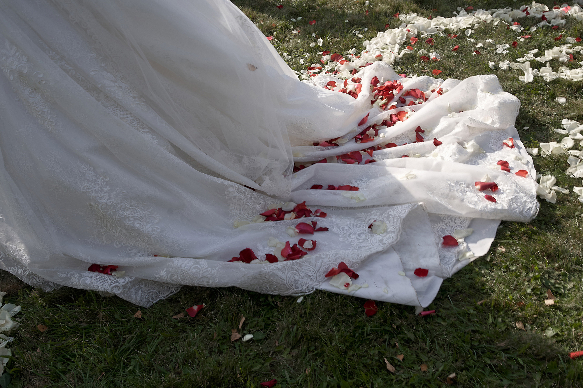 Свадебная фотосъемка в  усадьбе Кусково. Свадебный фотограф в Москве  Сергей Гаварос. Инстаграм @gavaros