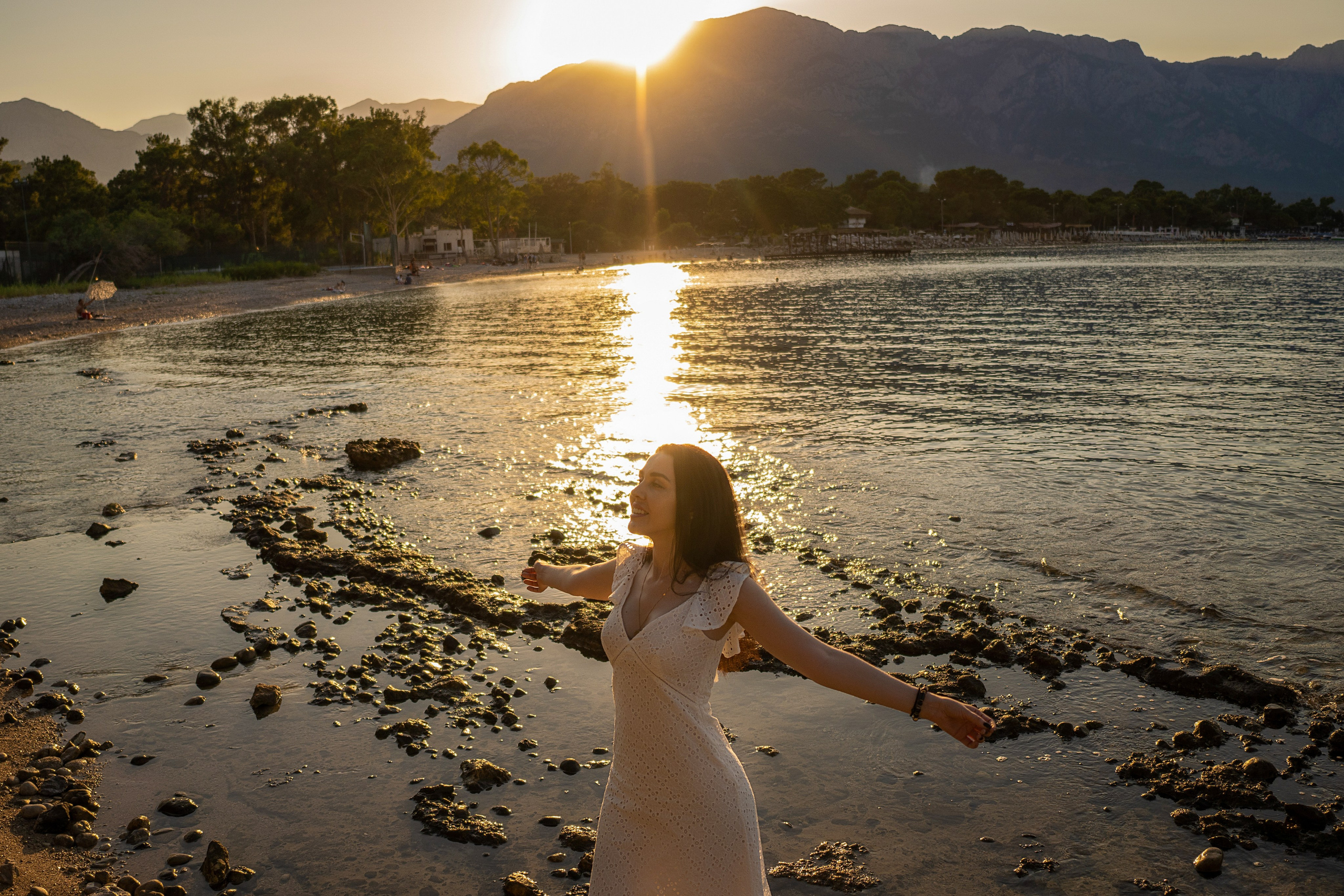 Индивидуальная фотосессия на пляже в Анталии, Кемере, Белеке, Сиде. Профессиональный фотограф в Турции Анталии Кемере Сиде Белеке Алании