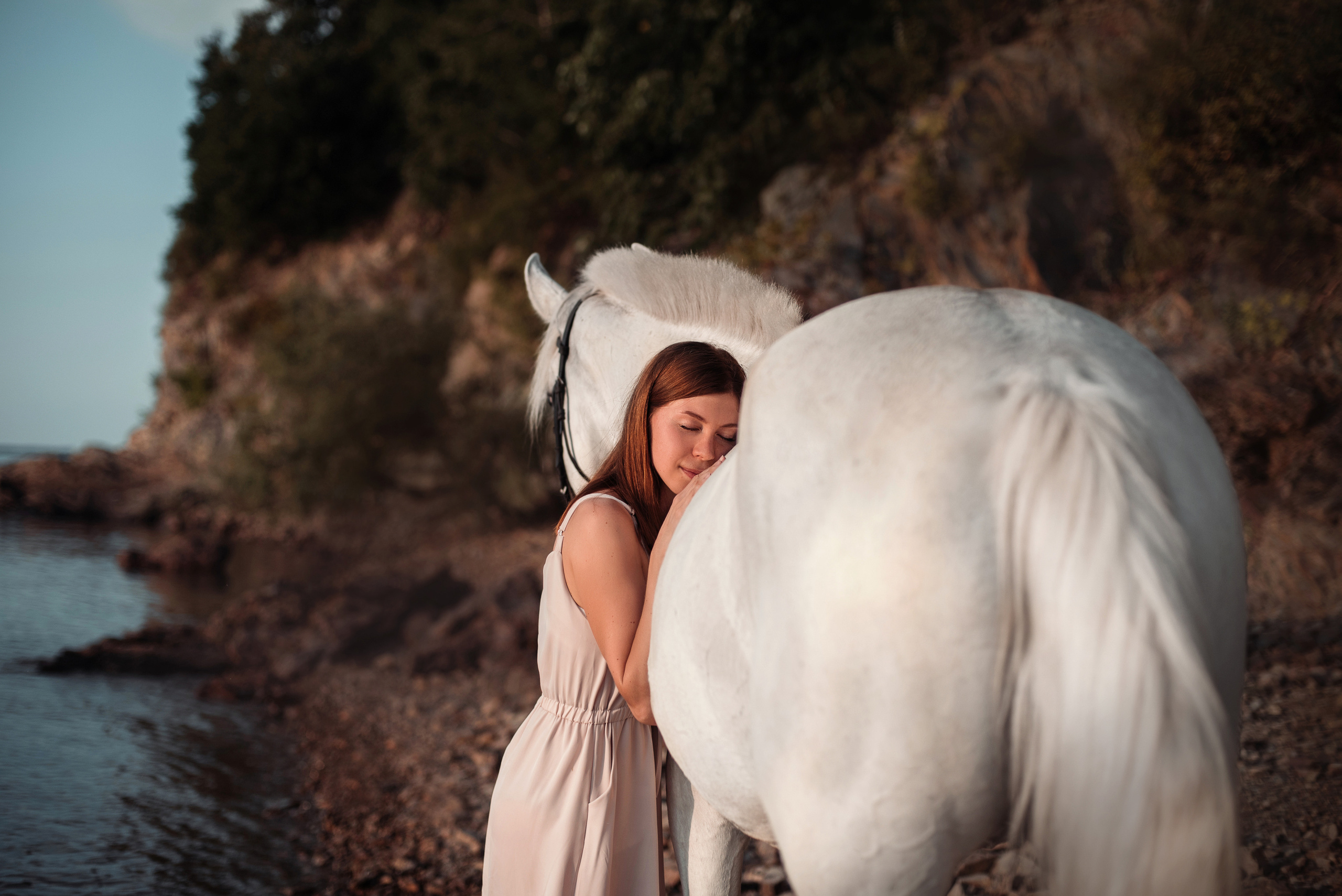 Конное: Лера и Злата на берегу. Портфолио