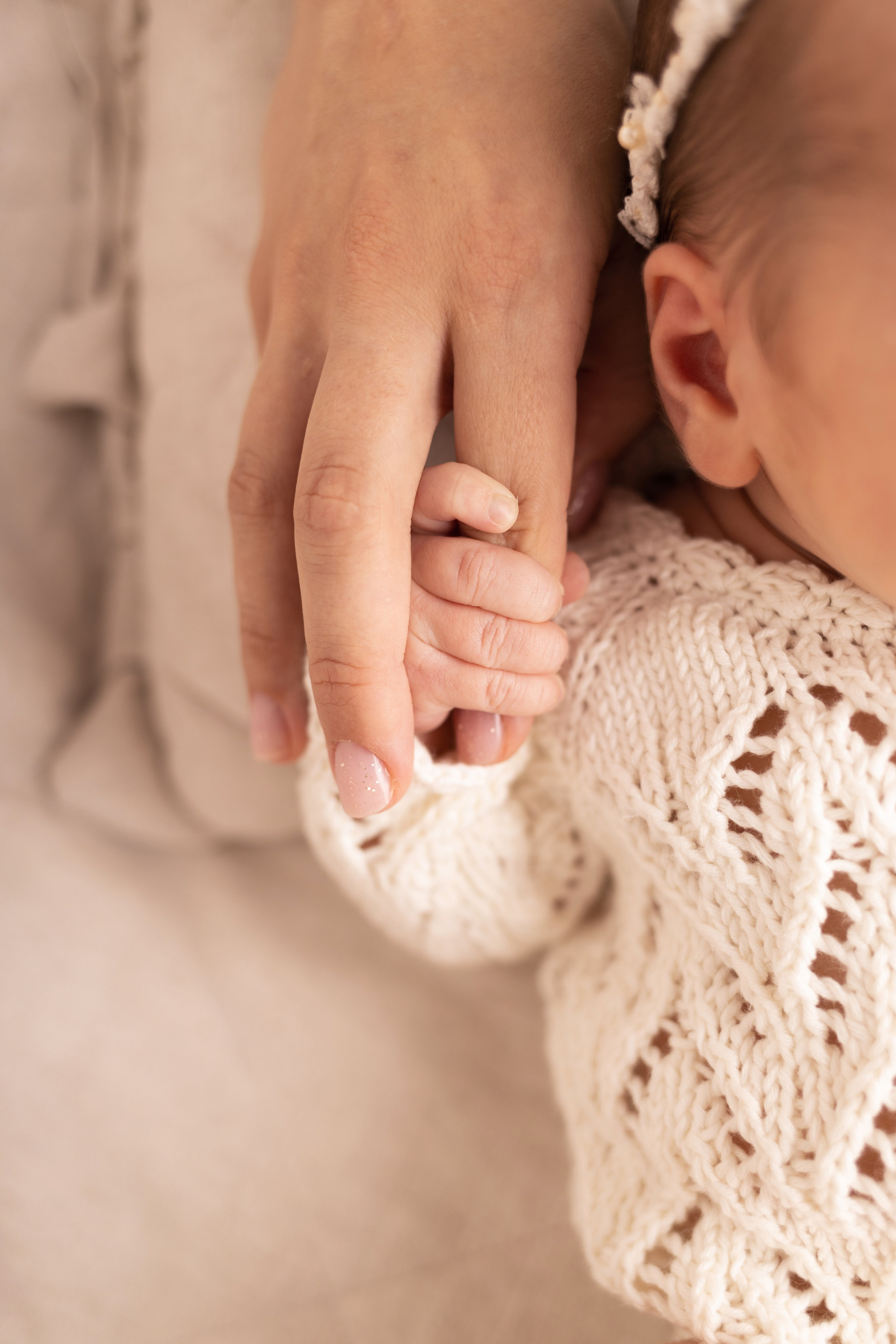 Newborn съемка в стиле Лайф. Фотограф новорожденных малышей в Омске и Омской области Эльвира Камаева