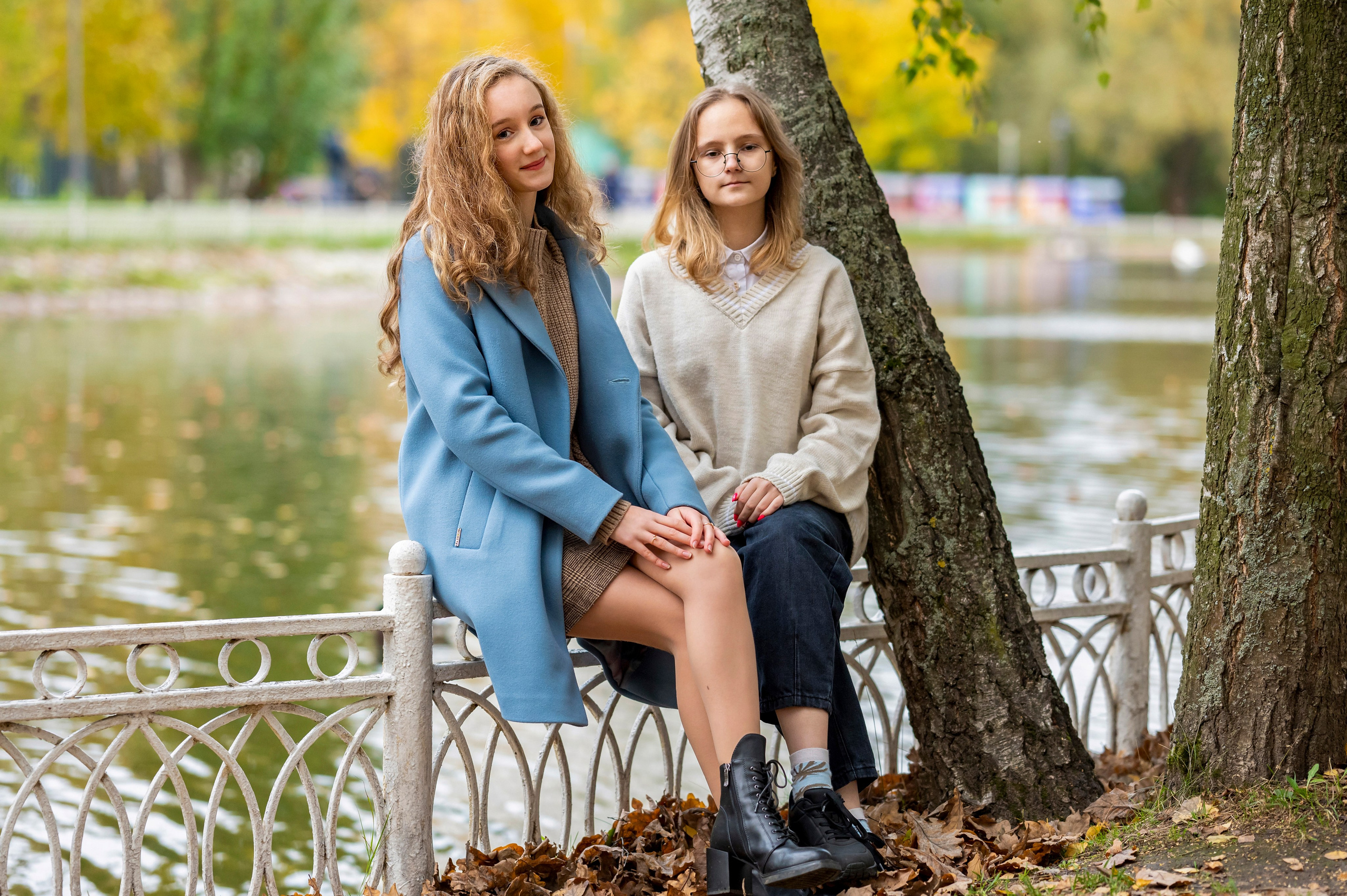 Осенняя фотосессия в парке 9-А класс Школа 953. Детский и семейный фотограф г. Москва Оксана Катаджи