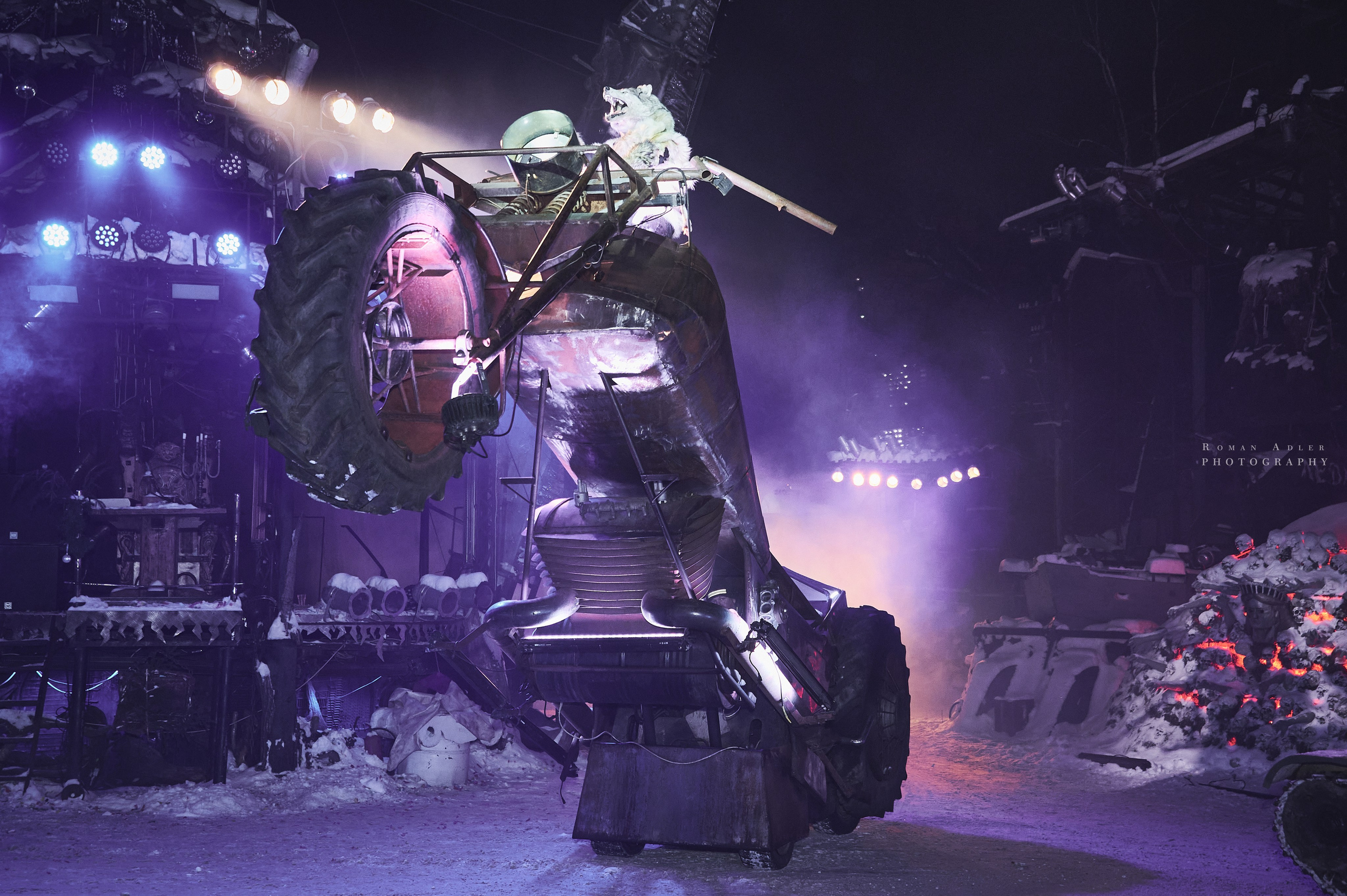 Новогодняя сказка от Ночных волков. Фотограф Роман Адлер