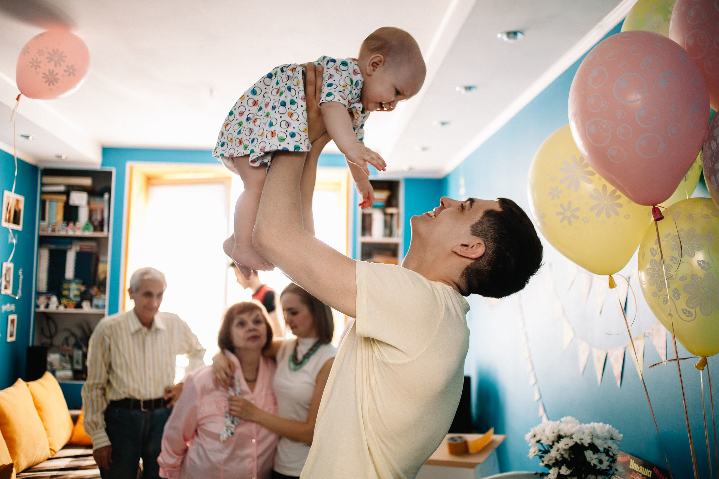 Стоимость услуг фотографа для репортажной фотосъёмки детских празднико. Семейный и свадебный фотограф в Майкопе Михаил Мартиросян