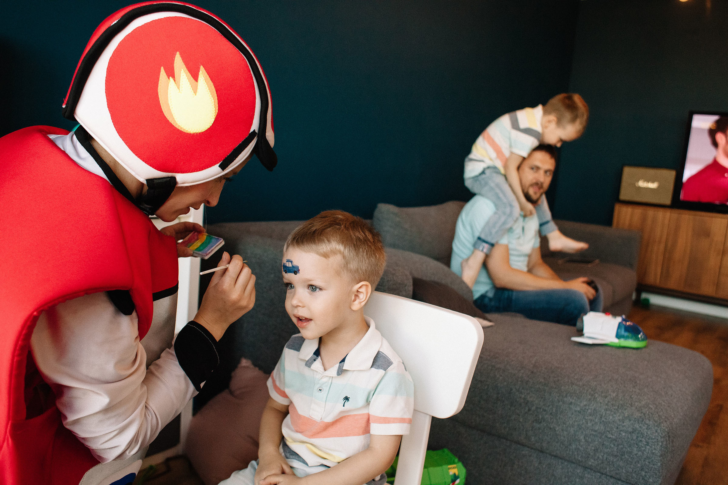 Родители организовали детский праздник в домашних условиях. Семейный и свадебный фотограф в Майкопе Михаил Мартиросян