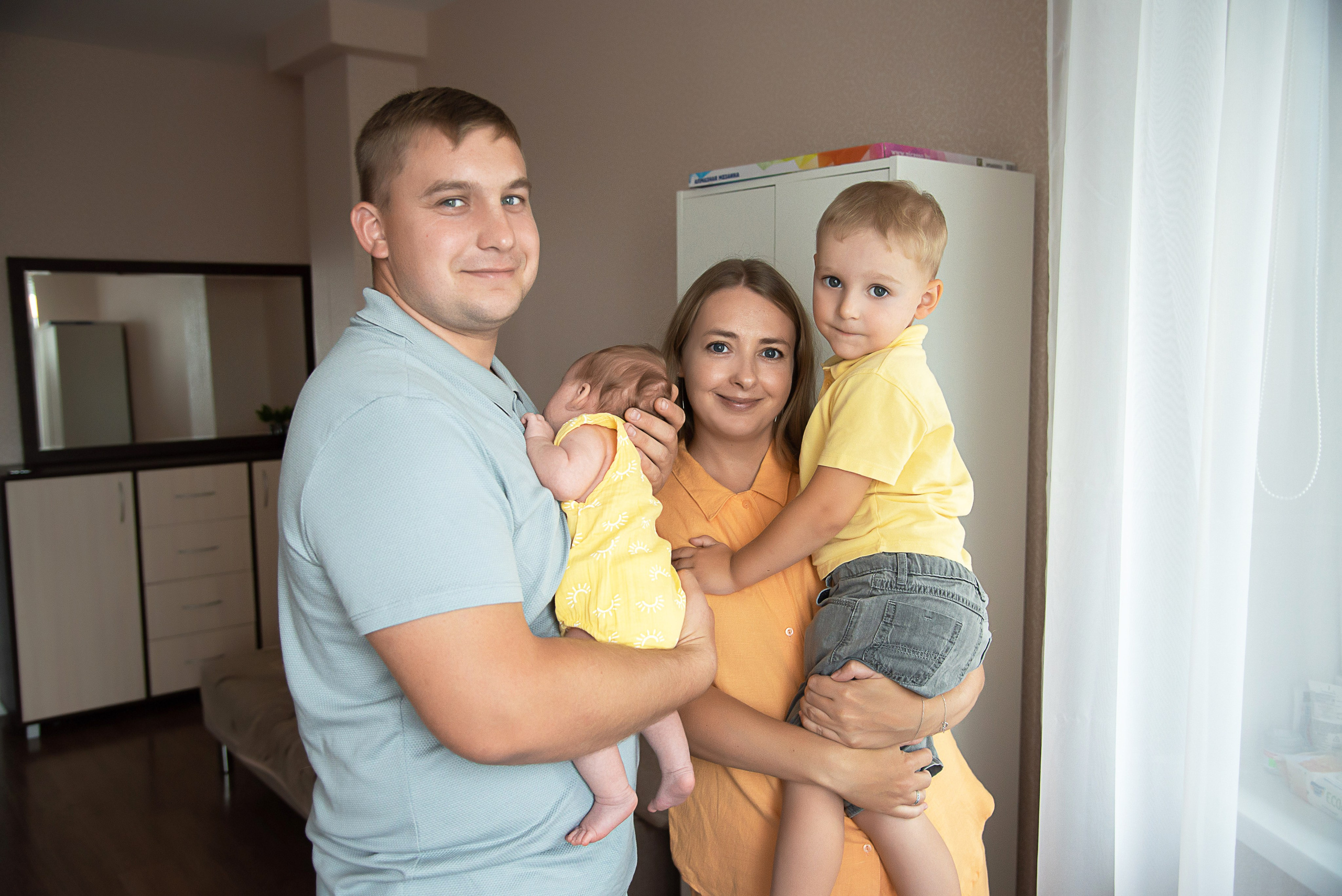 Домашние обнимашки. Свадебный и семейный фотограф Ольга Астрейко