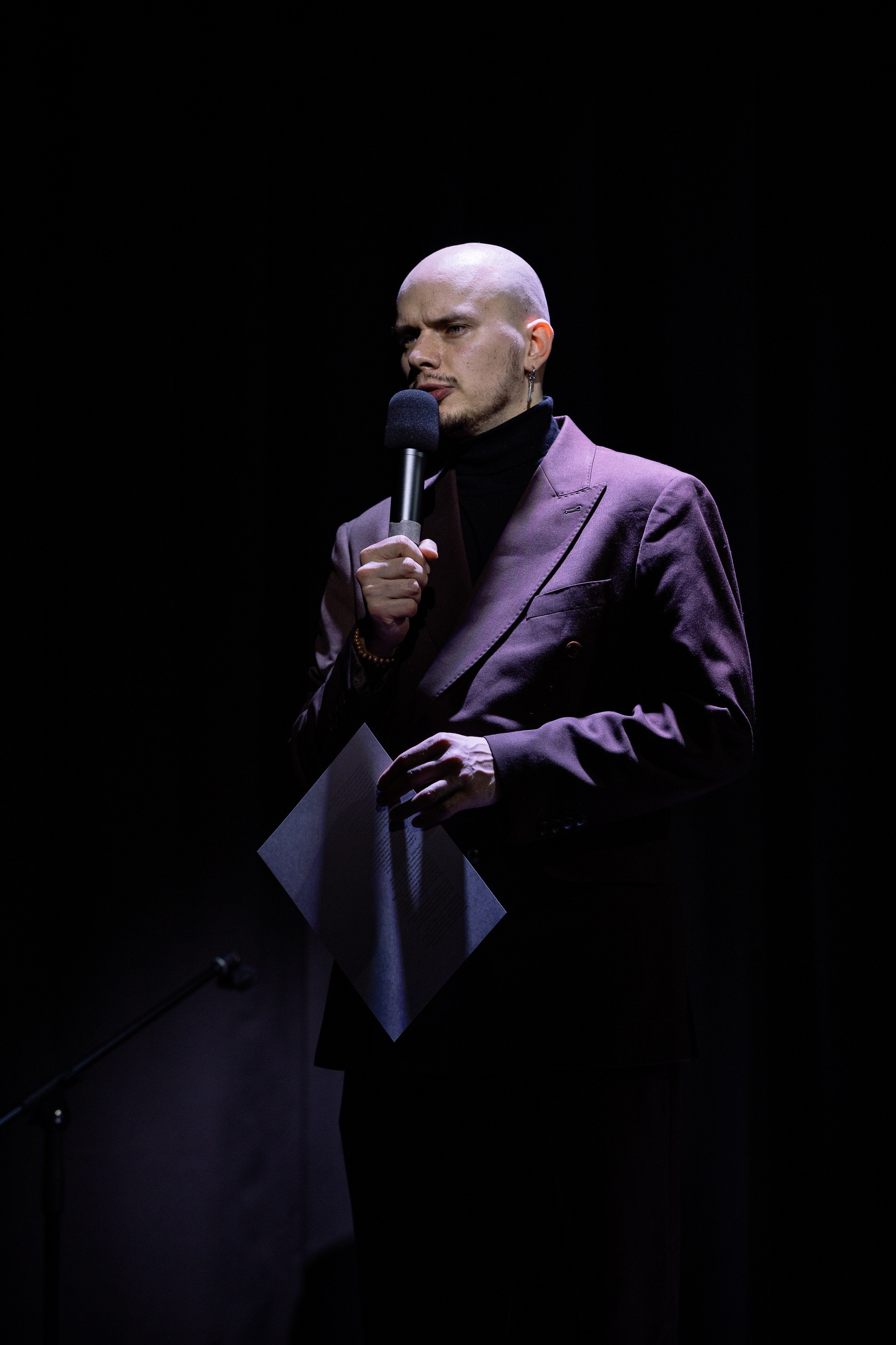 Поэтический вечер с Игорем Бушмелевым и Никой Станиславчик. Фотограф Юлия Мальцева