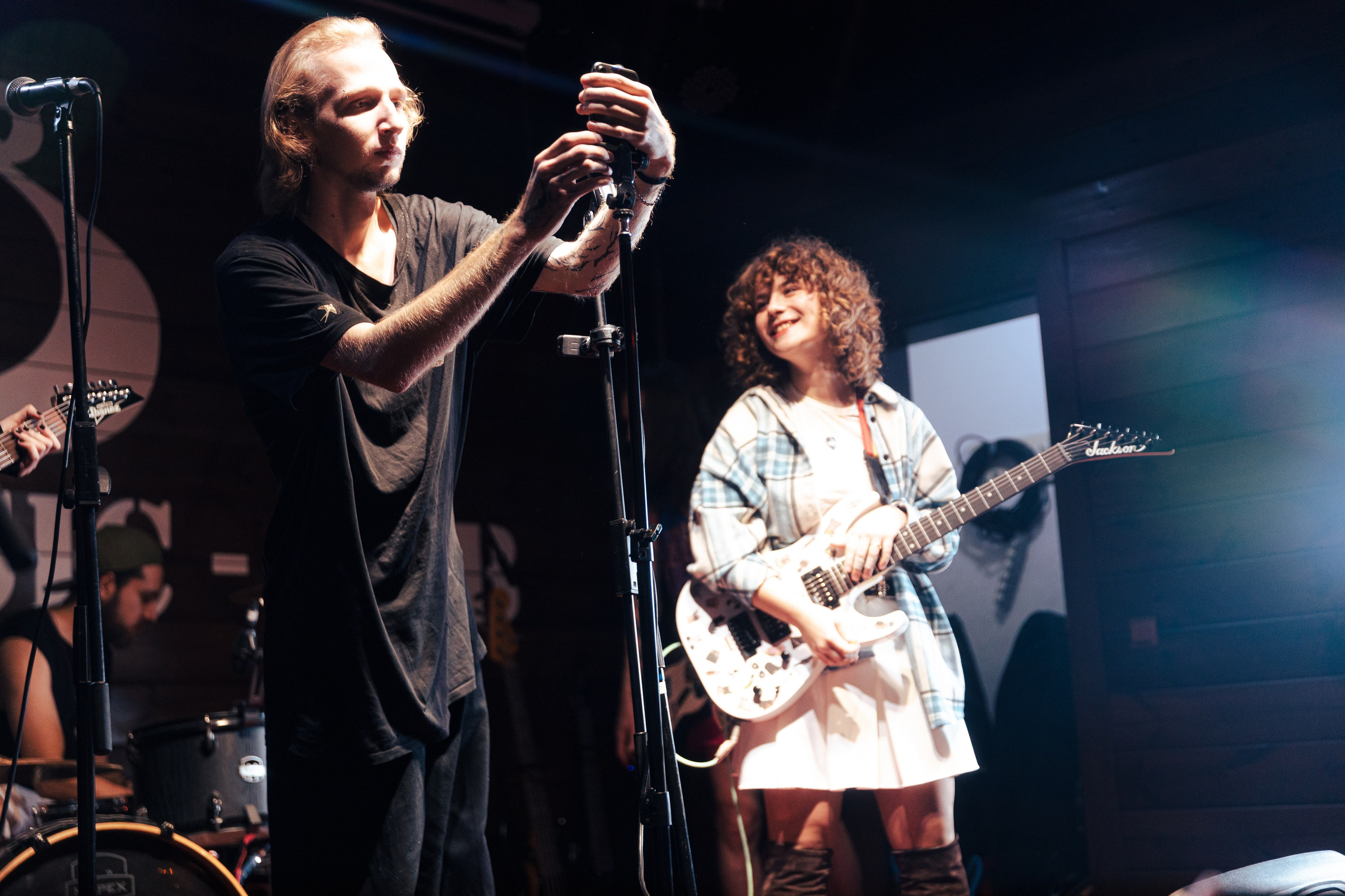 Концерт: «Не школа гитары». Портретный и репортажный фотограф в Астане Роман Григоров