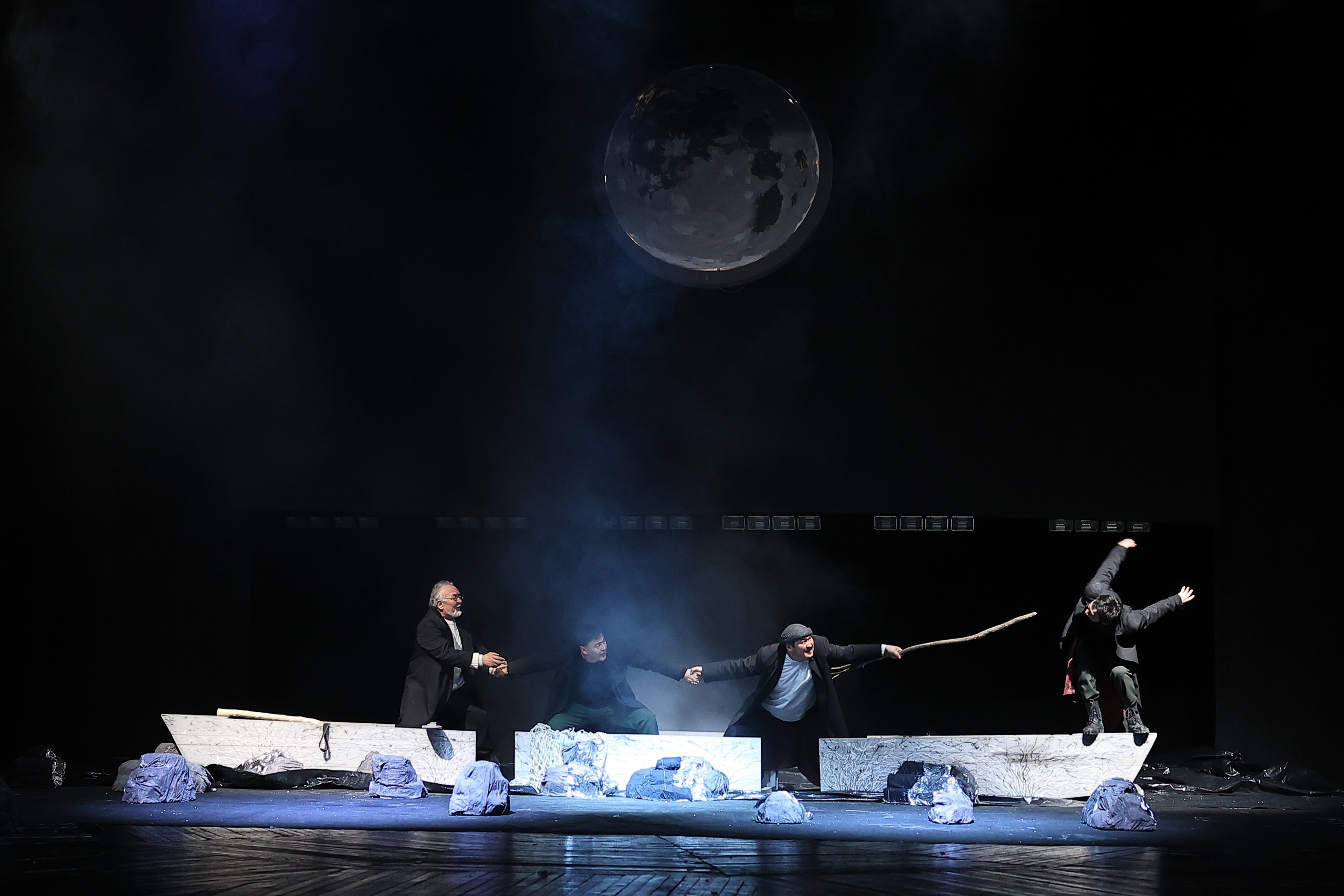 «Пегий пес, бегущий краем моря». Режиссёр Даниил Филиппович