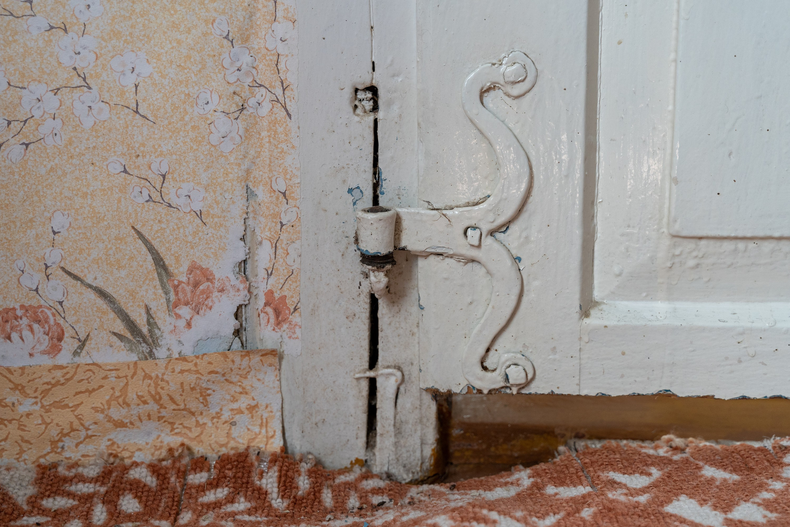 Home.land. Künstler Verstecktoff