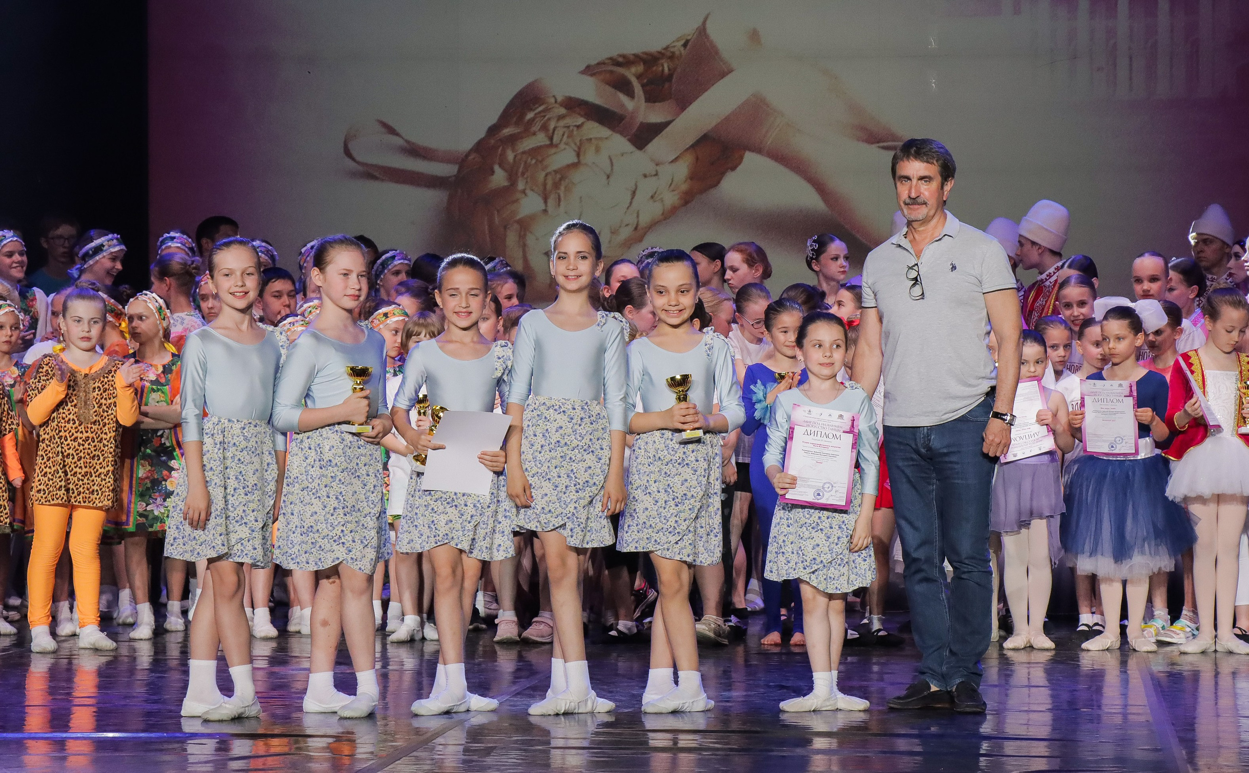 01.06.2024 Фестиваль-конкурс «Мир под названием — Искусство танца» г. Кострома. Медиастудия Фото Концепт