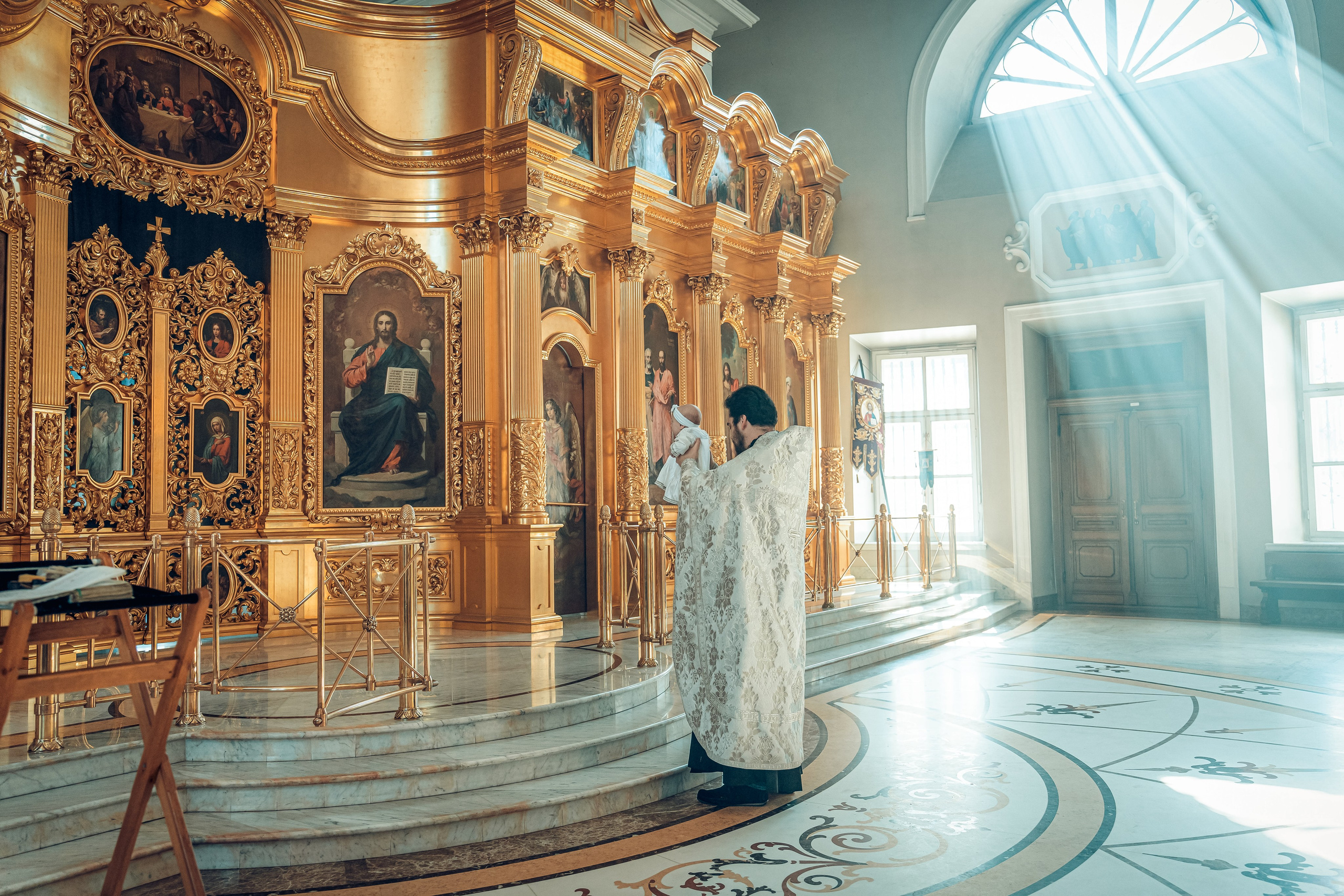 Крещение Ксении в храме Петра и Павла. Фотограф на Крещение Тула и Венчание в Туле, детский и семейный фотограф
