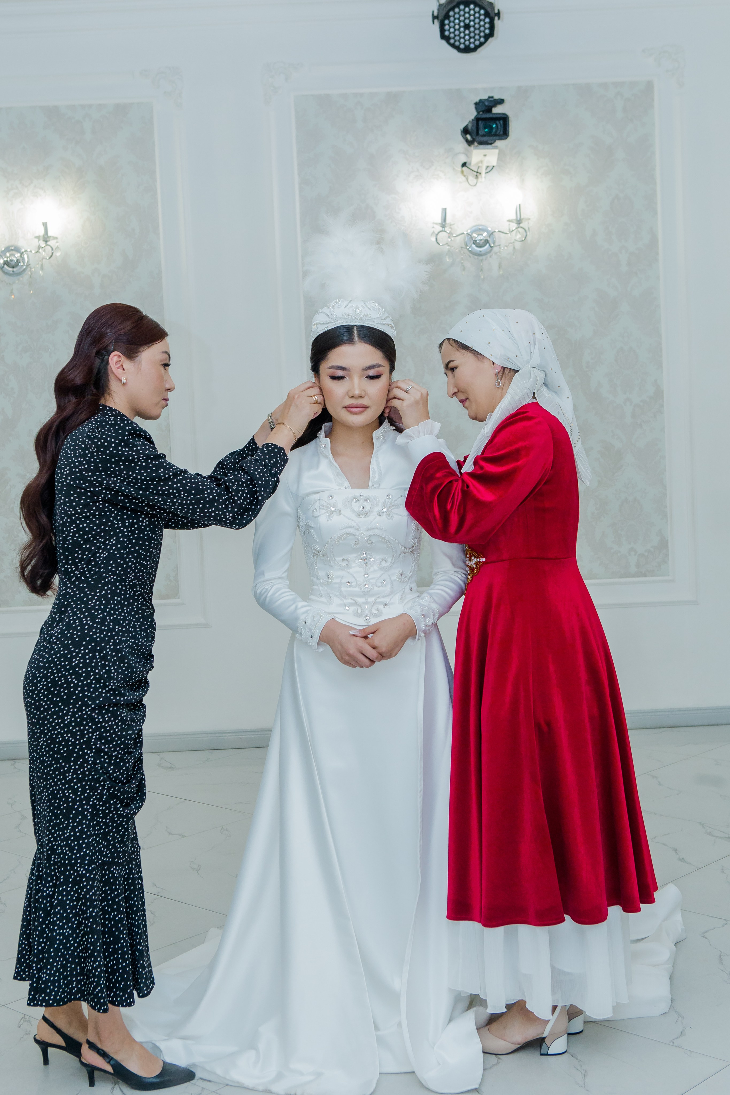 QYZ UZATU ZHADYRA. Свадебный и репортажный фотограф в Астане T.Yertay «Nomad media»